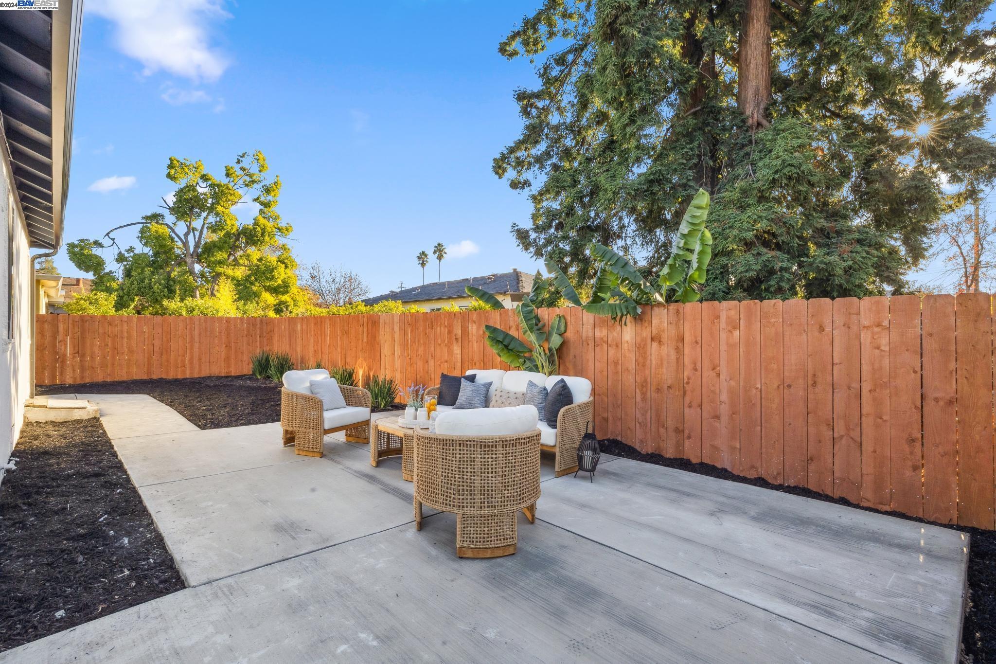 1204 Junipero Ave