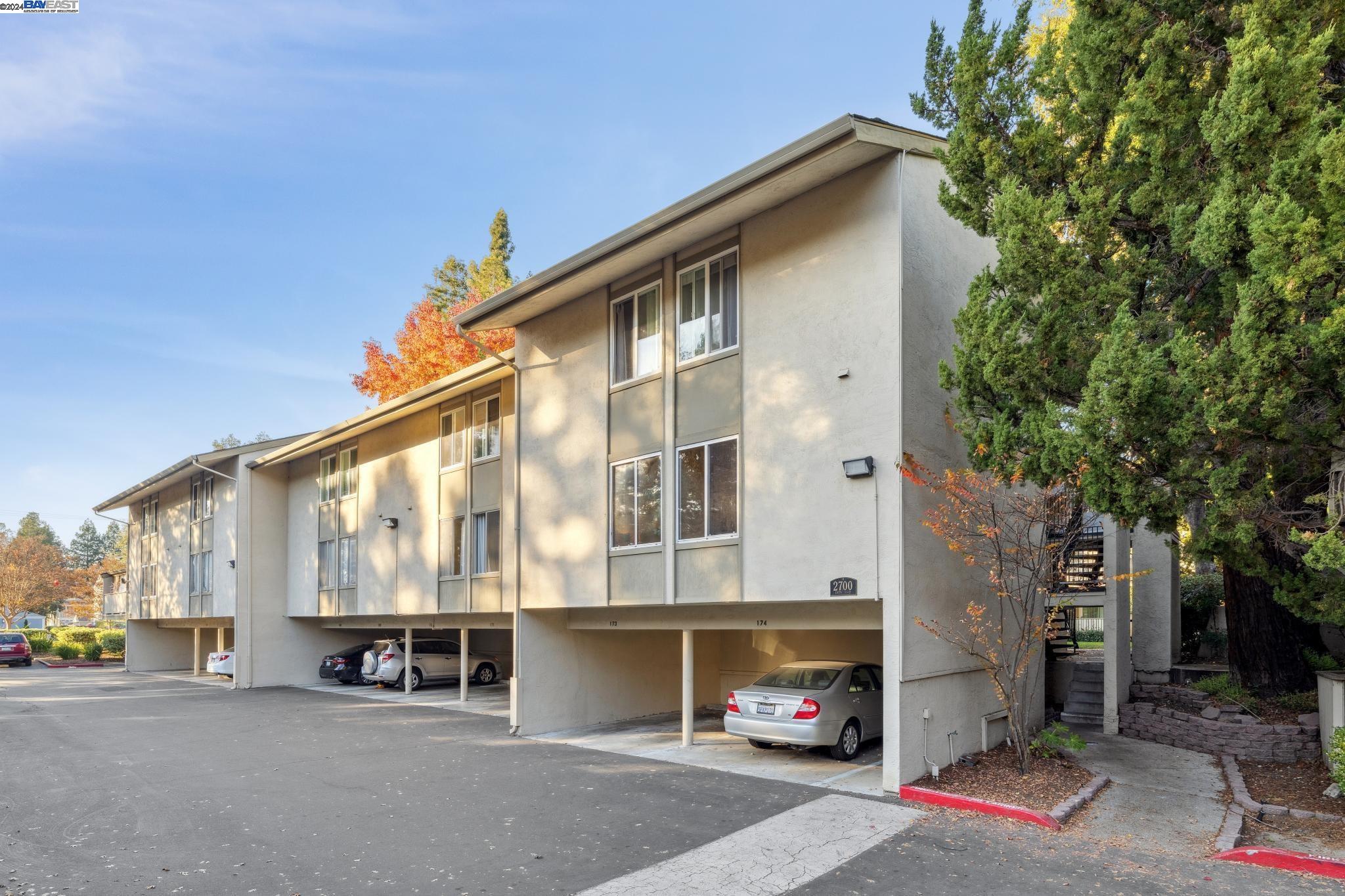 2700 Oak Rd # 20