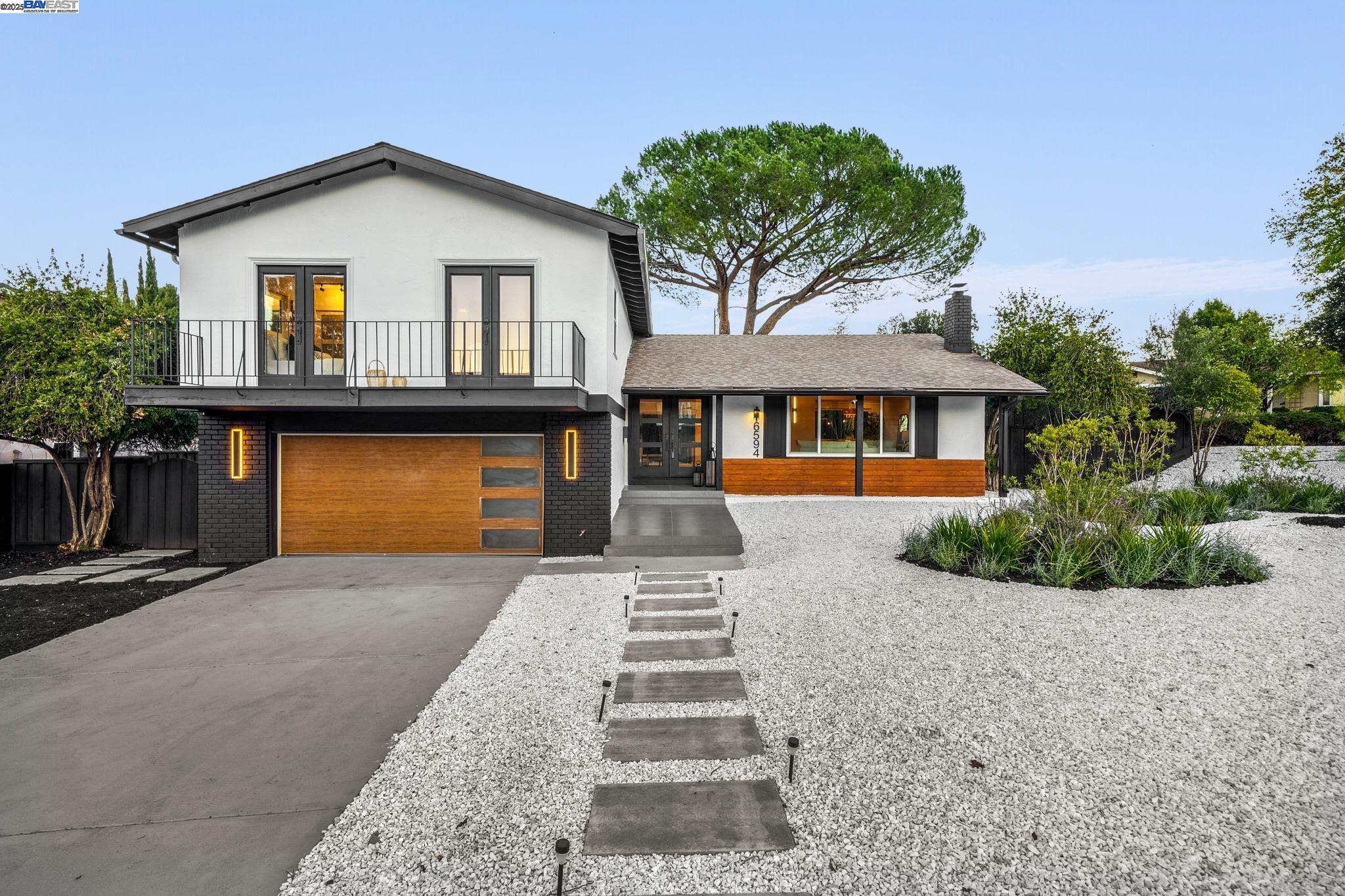 6594 Jeremie Dr