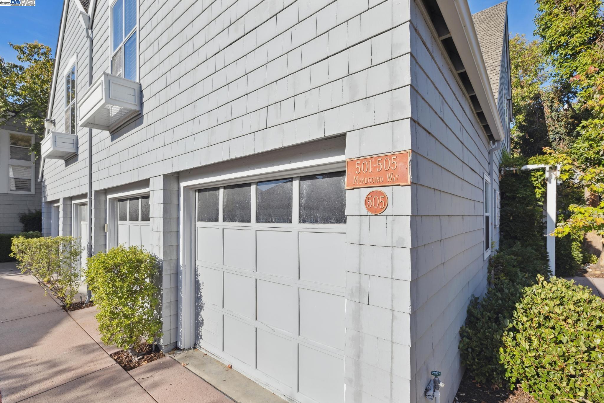 504 Mendocino Way