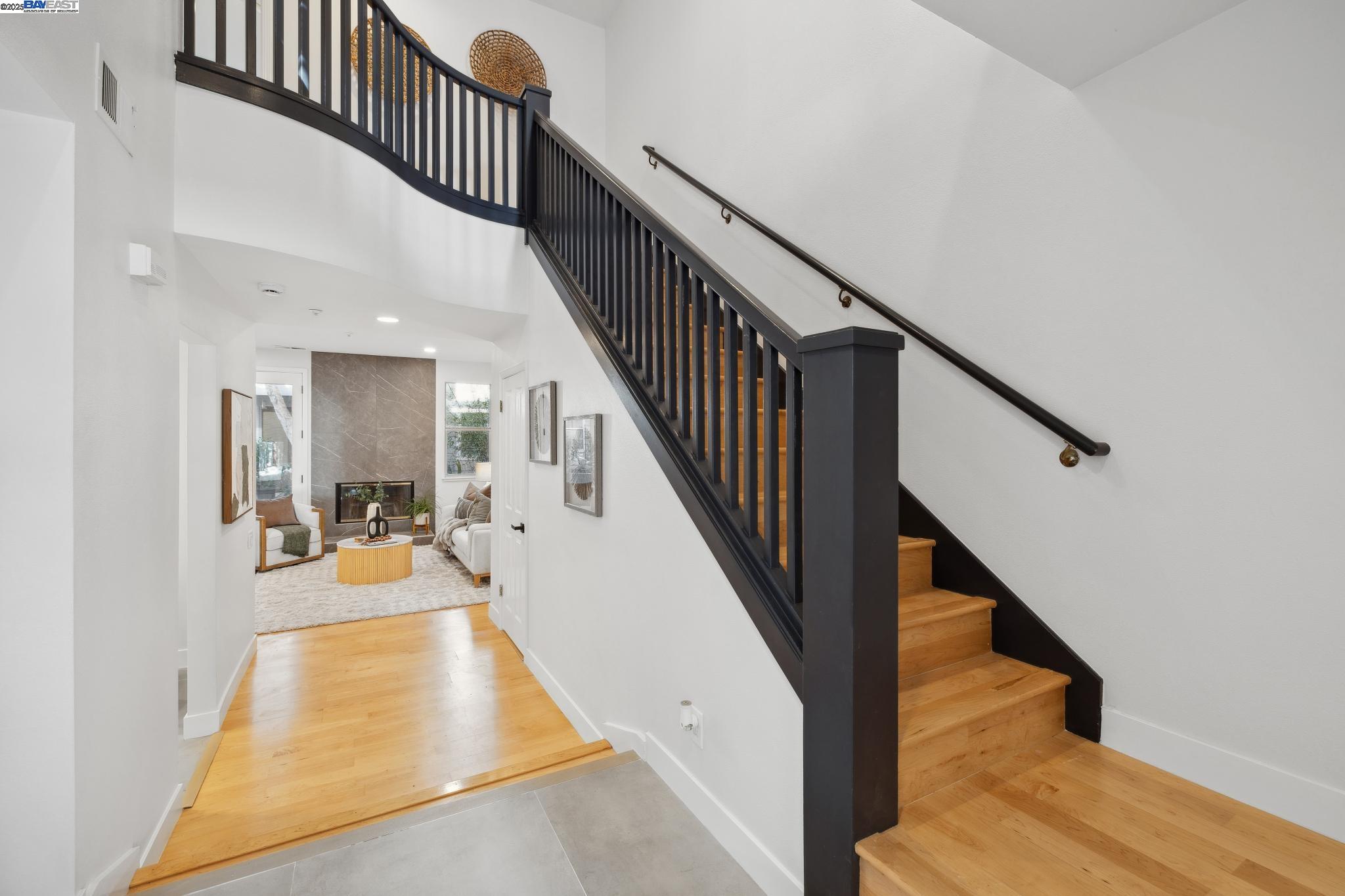 504 Mendocino Way