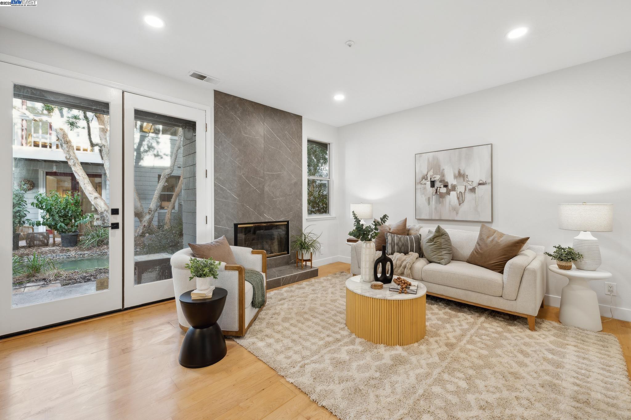 504 Mendocino Way