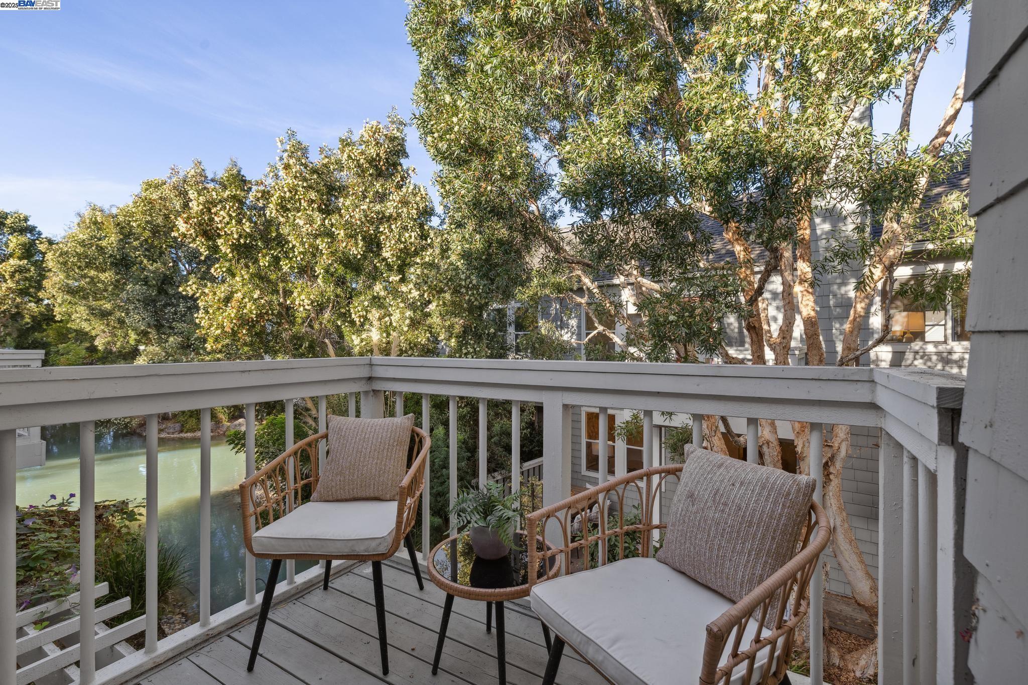 504 Mendocino Way