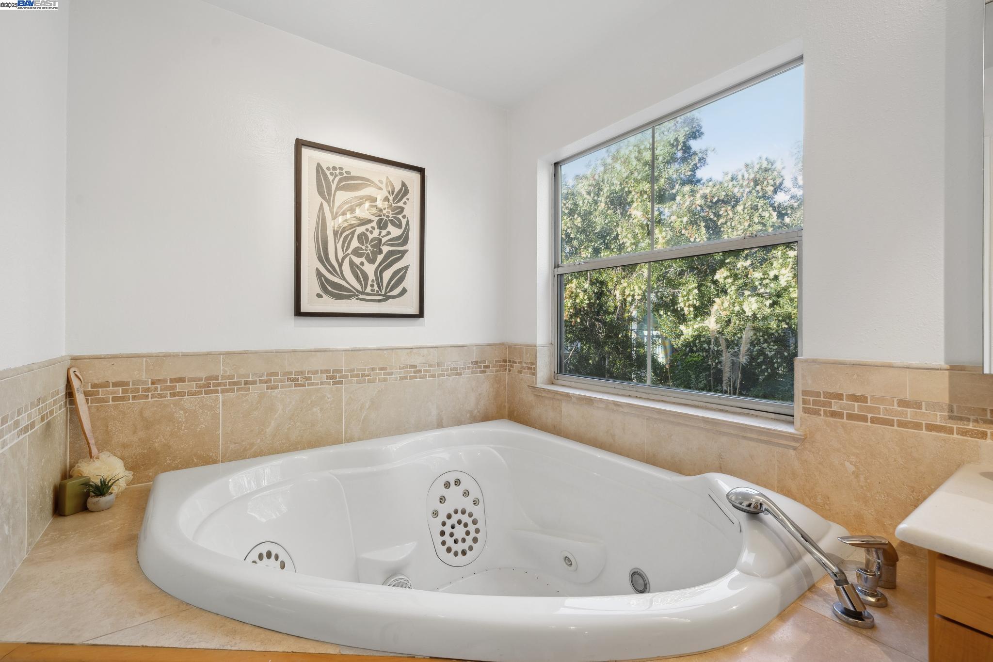 504 Mendocino Way