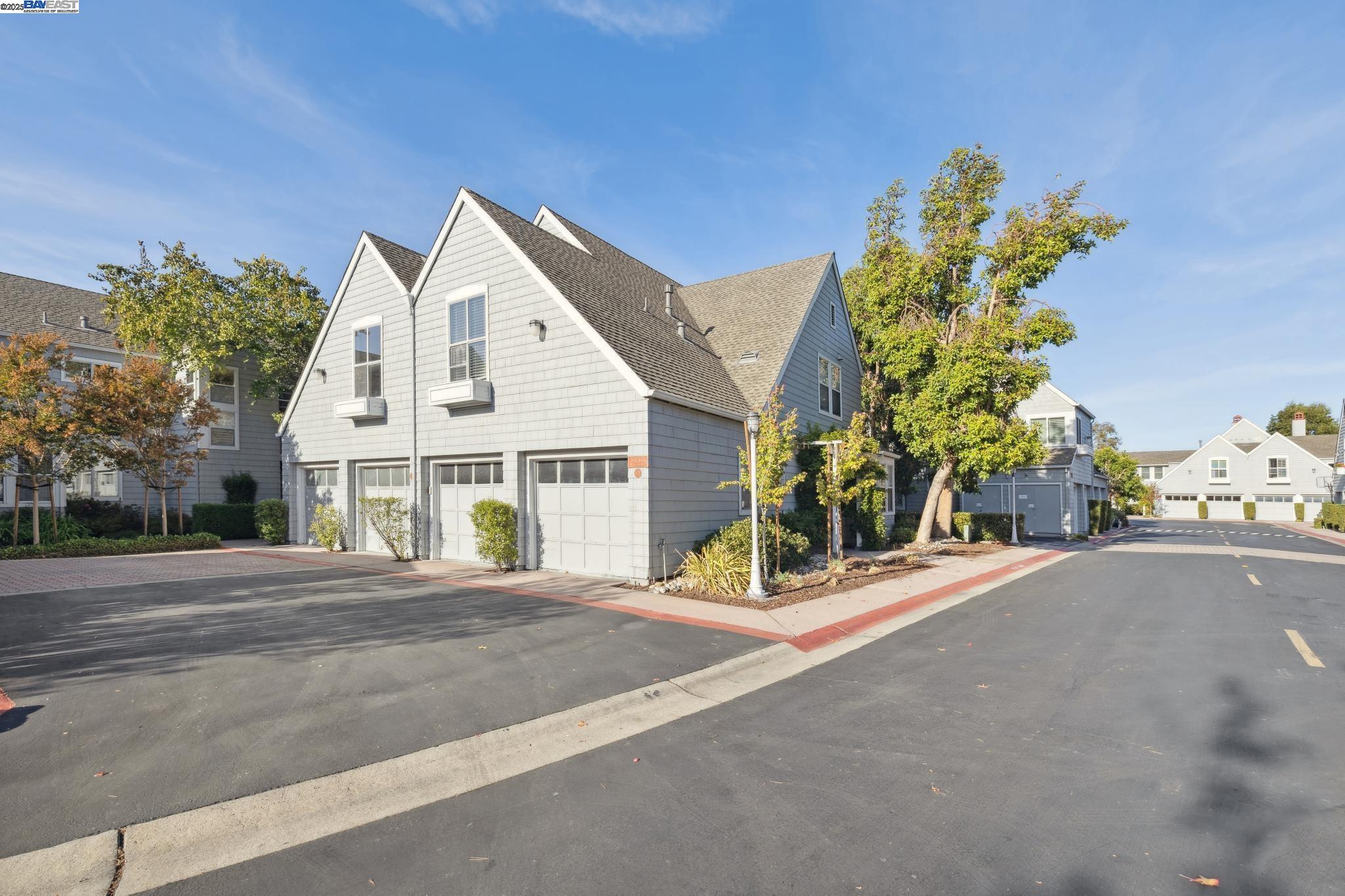 504 Mendocino Way