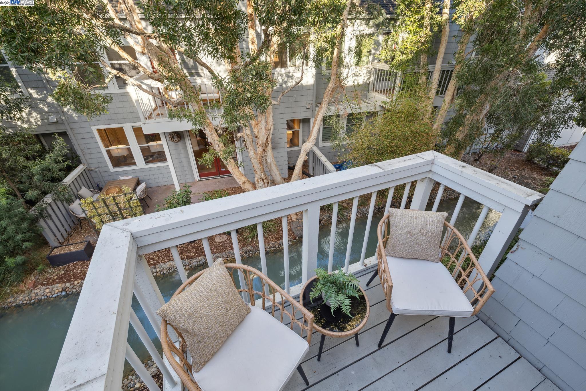 504 Mendocino Way