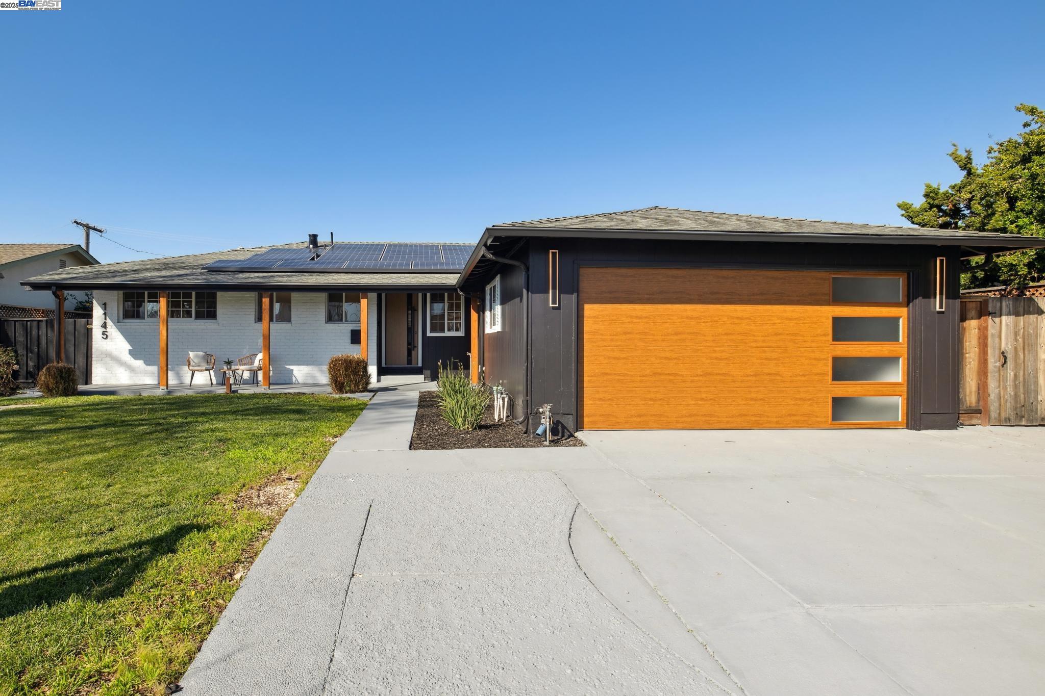 1145 Dunford Way