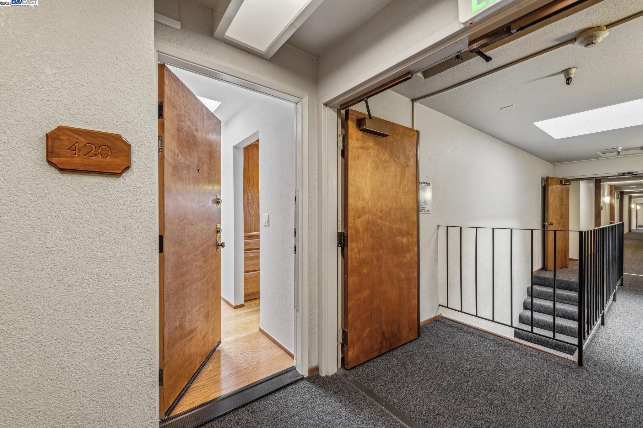 1400 Carpentier St # 420