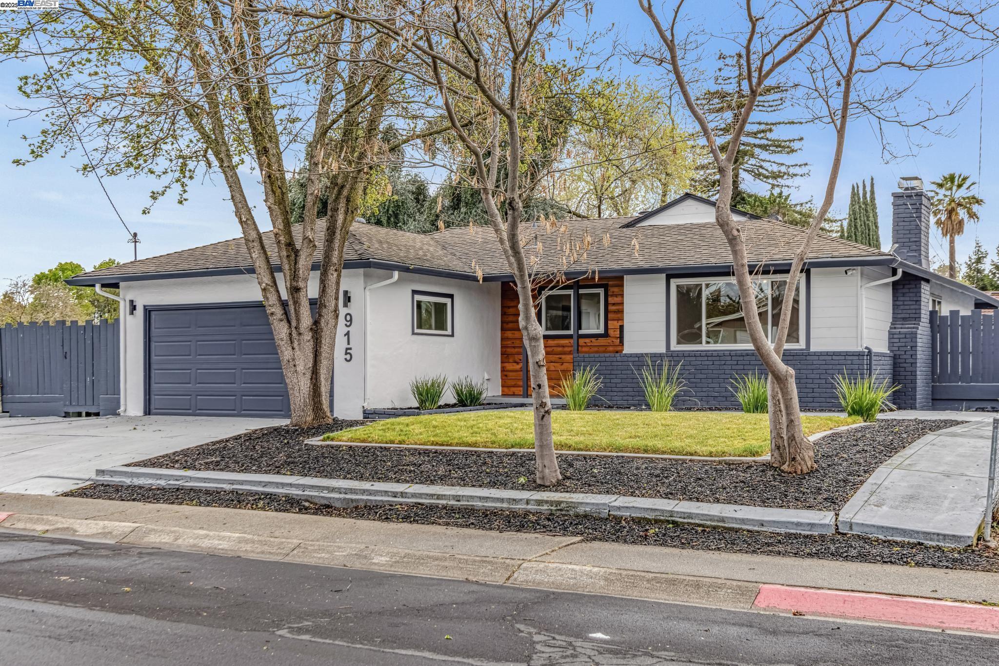 915 Honora Ave