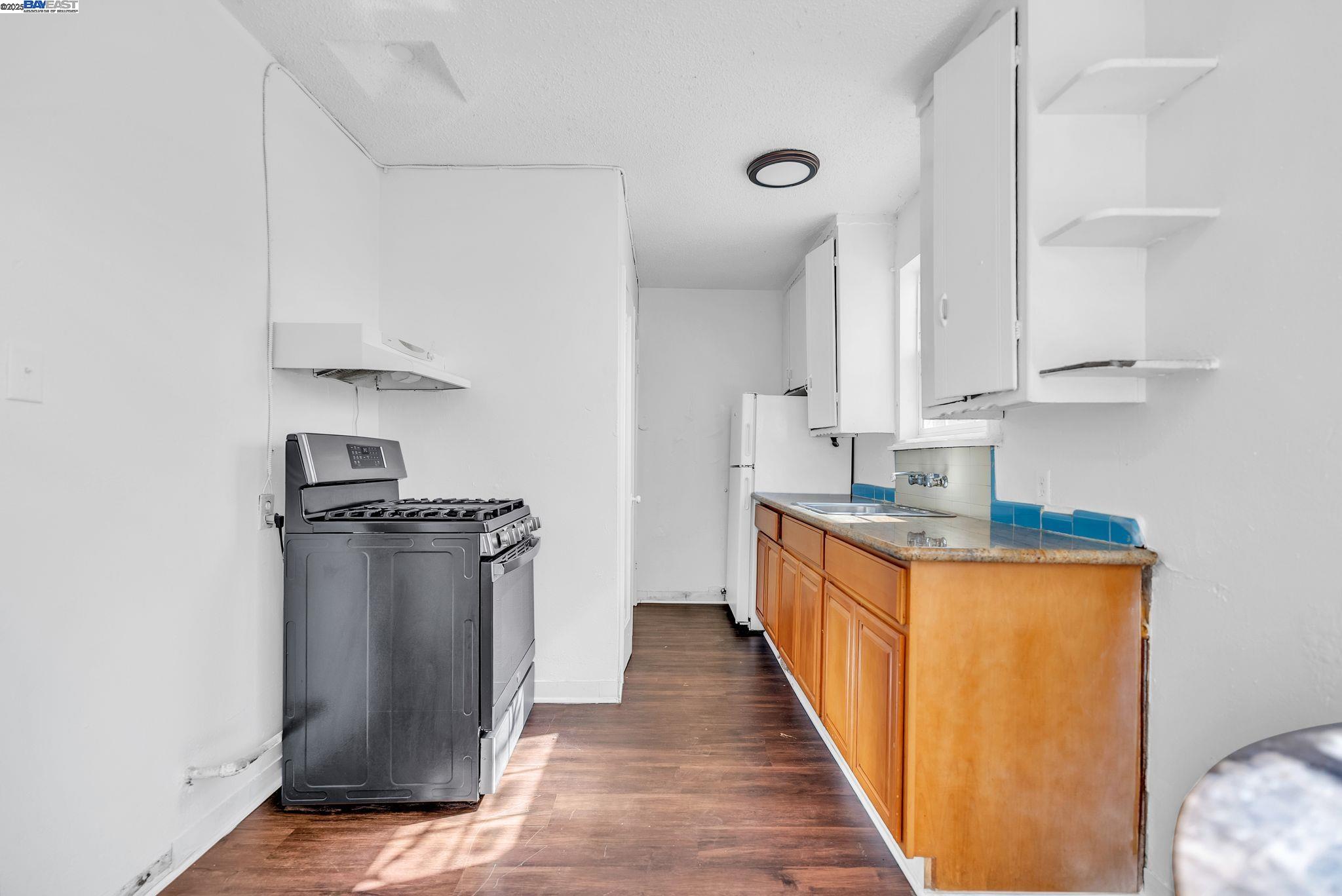 1356-1358 105Th Ave