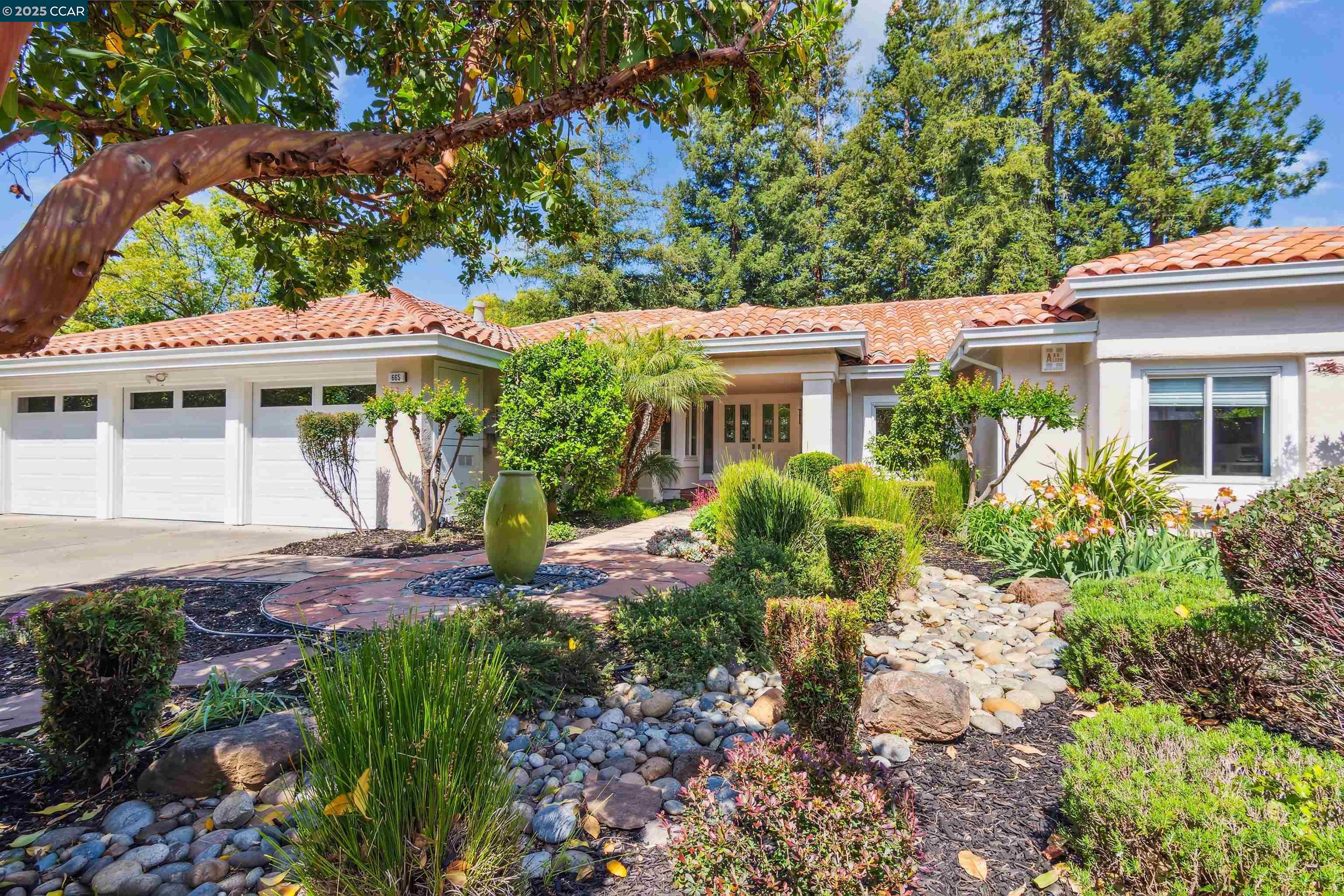 665 Monaco Ct