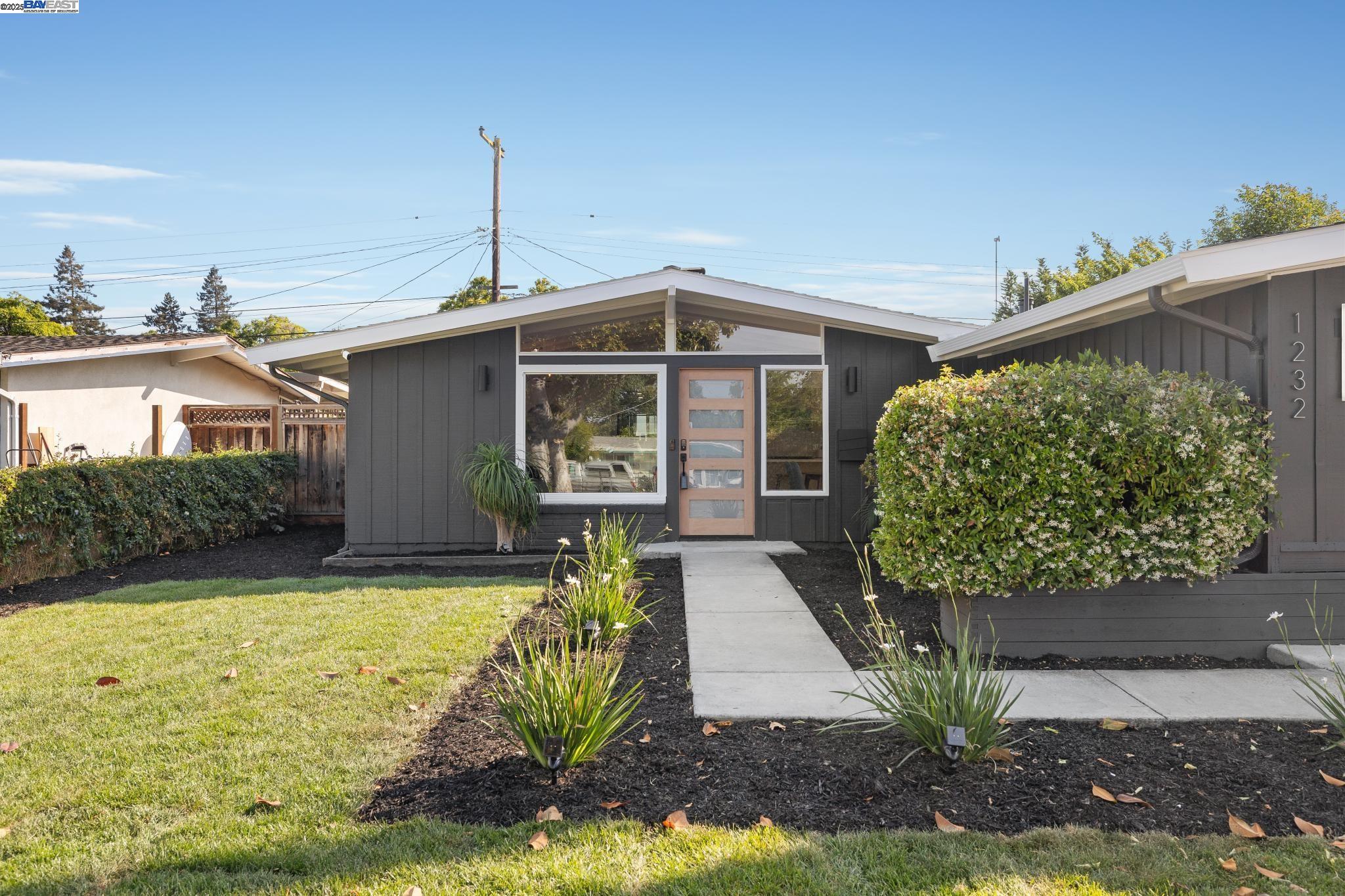 1232 Torrance Ave