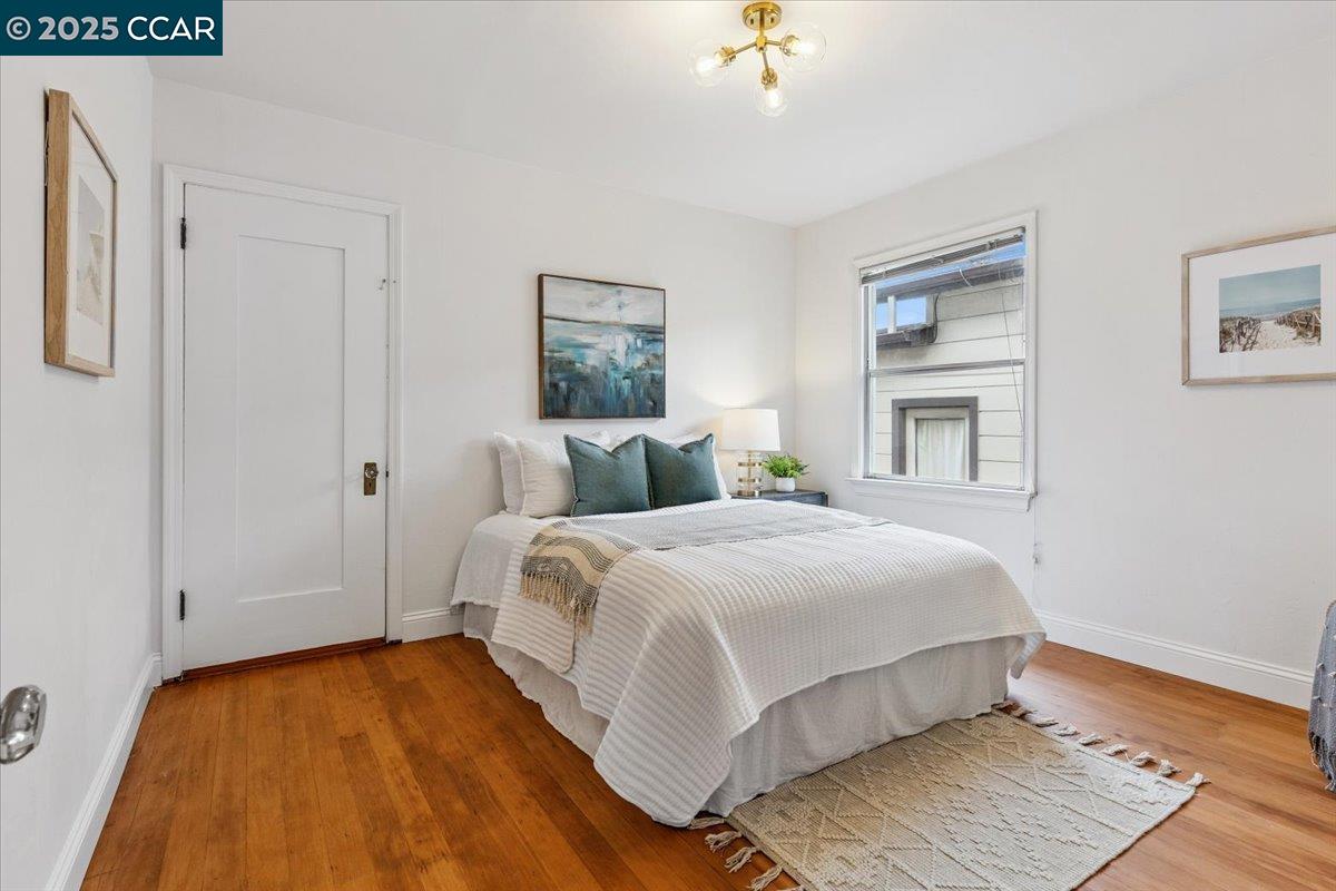 6105 Orchard Ave