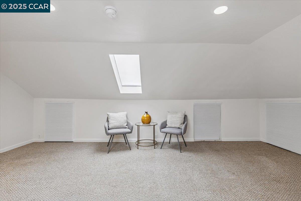6105 Orchard Ave