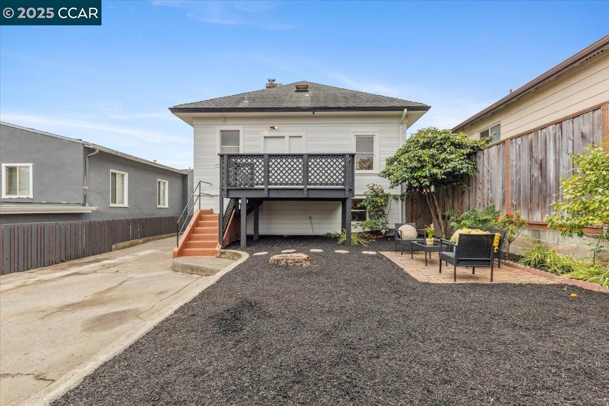 6105 Orchard Ave