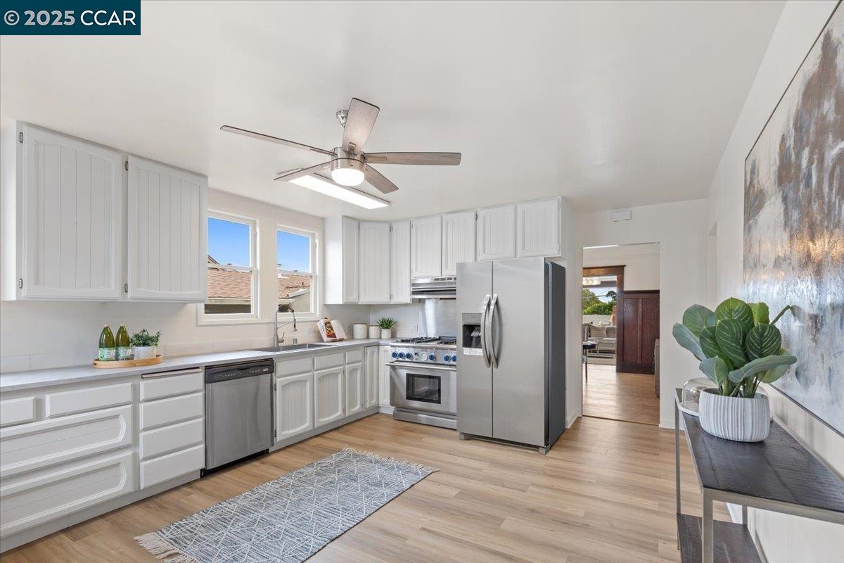 6105 Orchard Ave