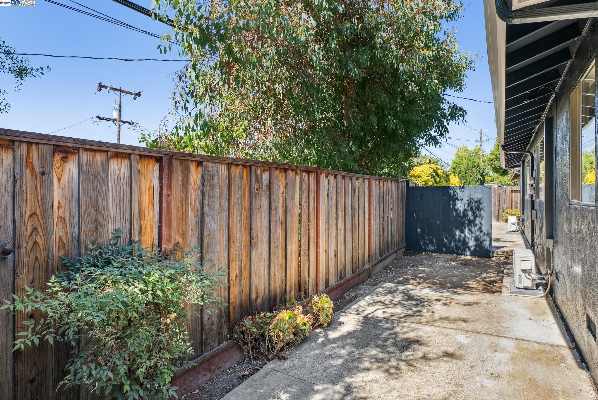 5286 Norma Way