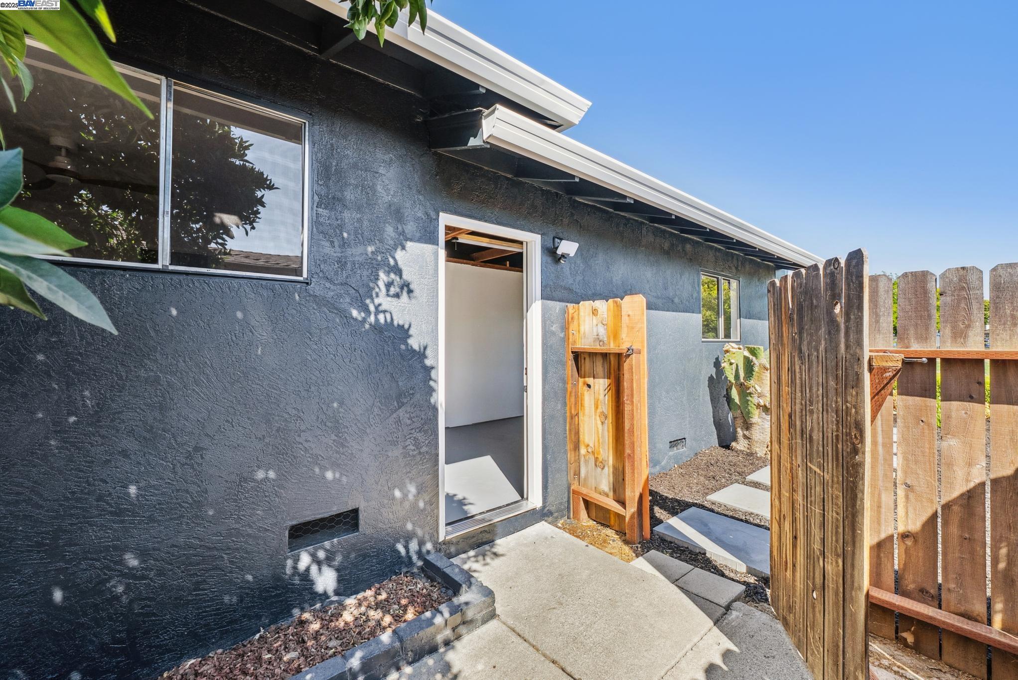 5286 Norma Way