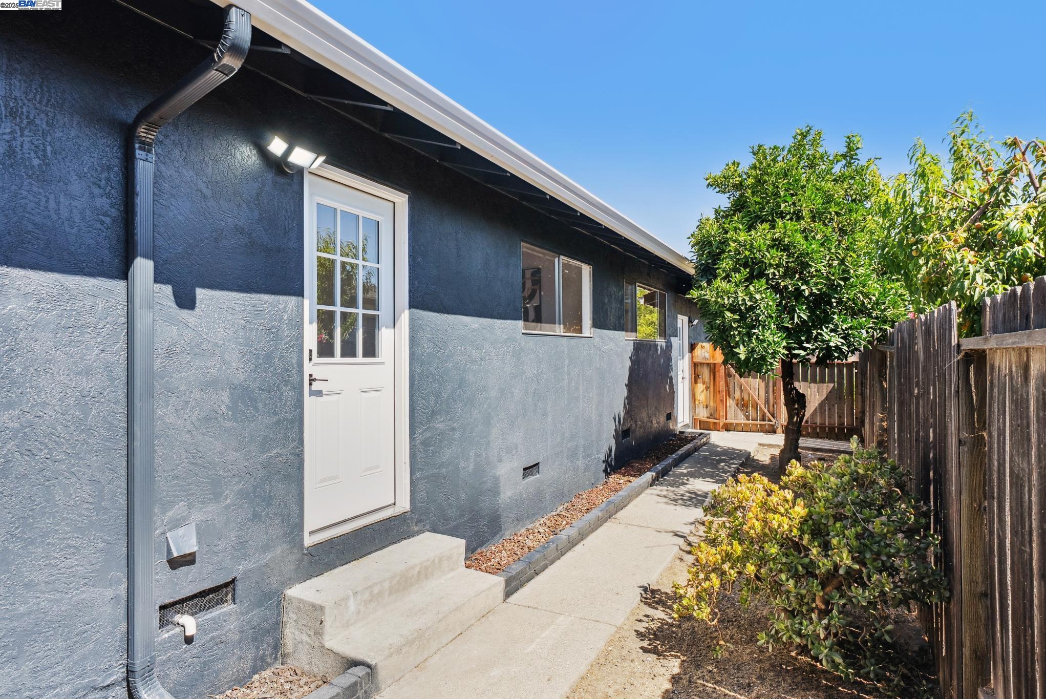 5286 Norma Way