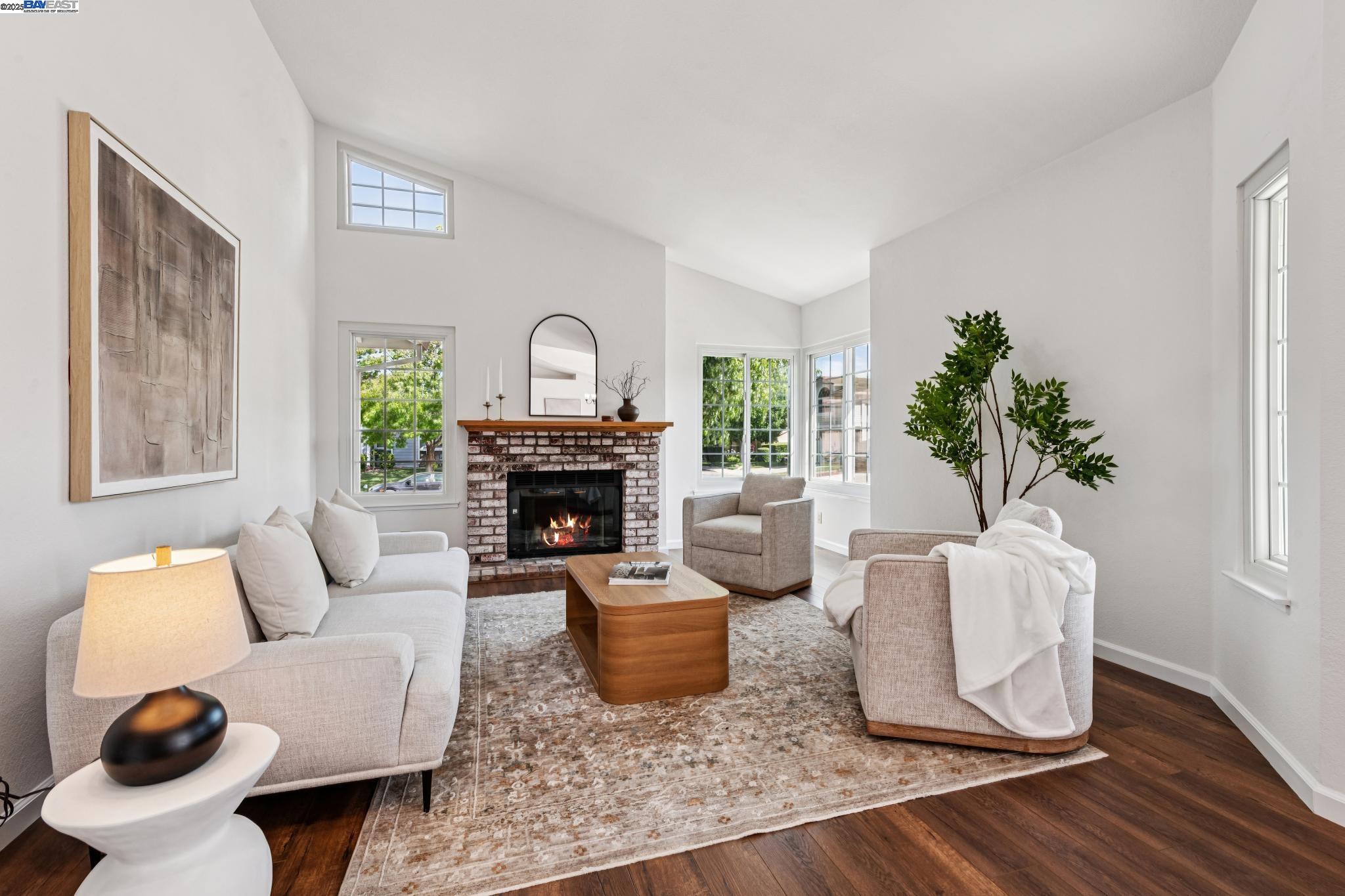 4415 Folsom Dr