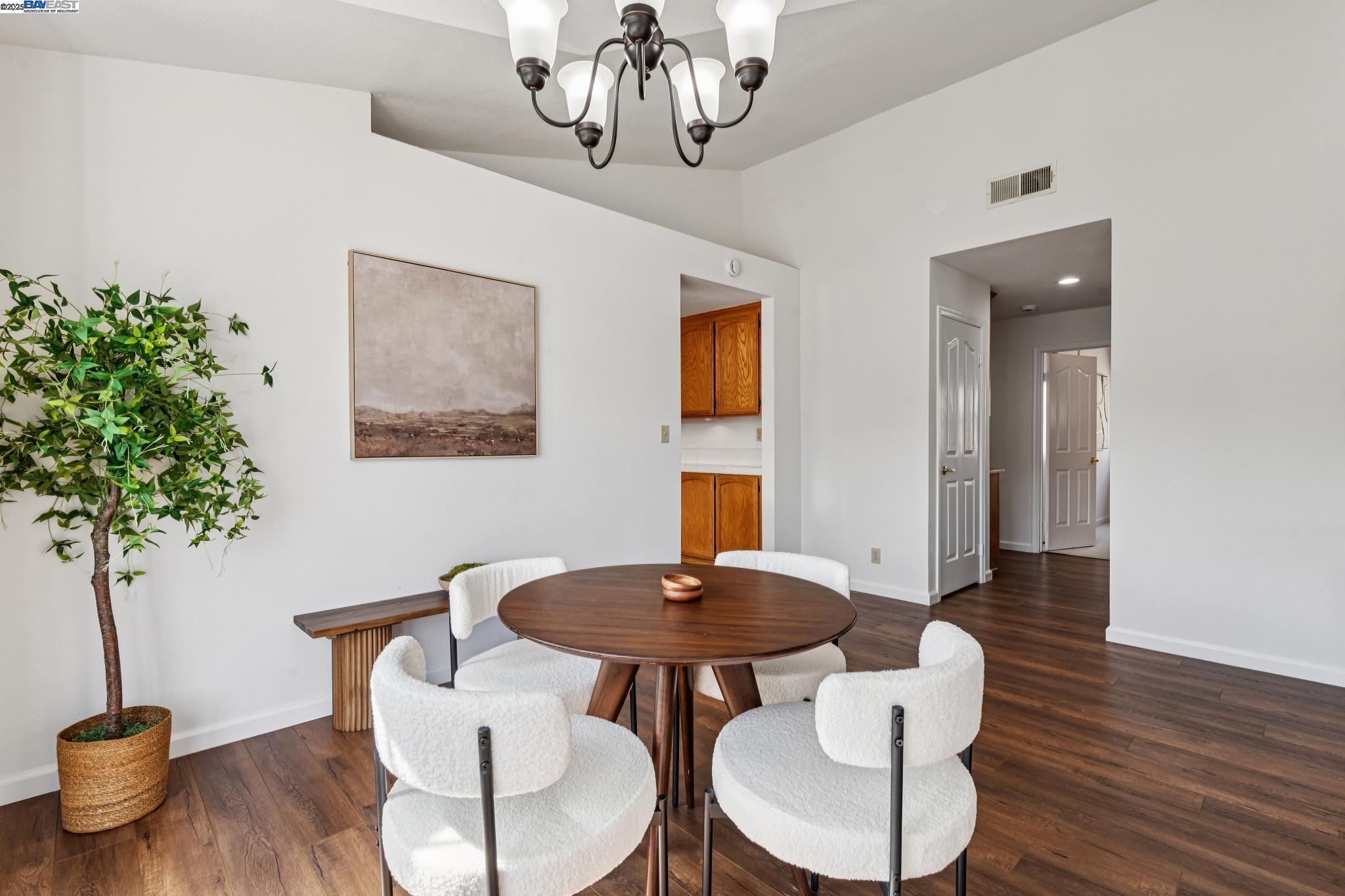 4415 Folsom Dr