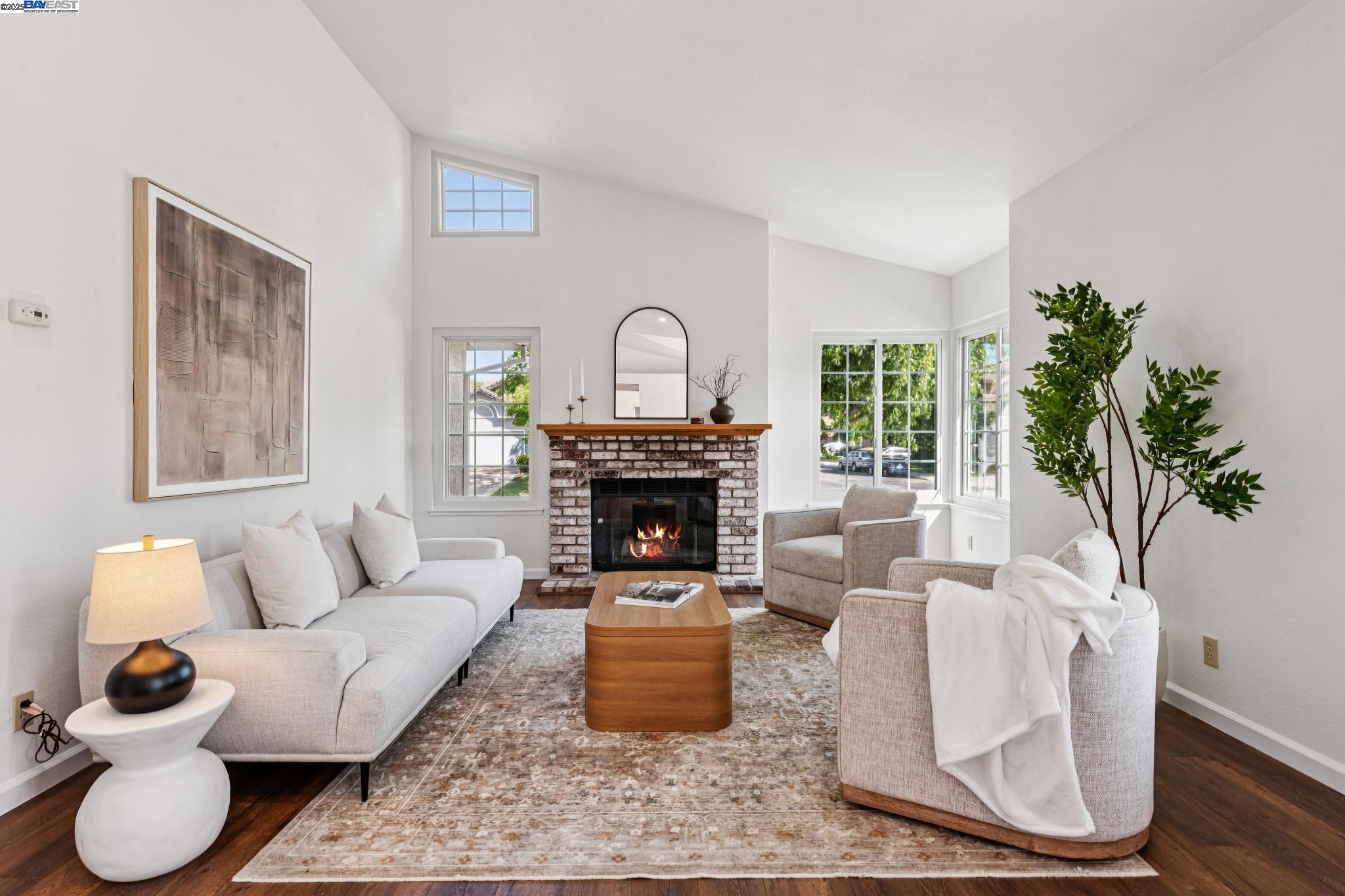 4415 Folsom Dr