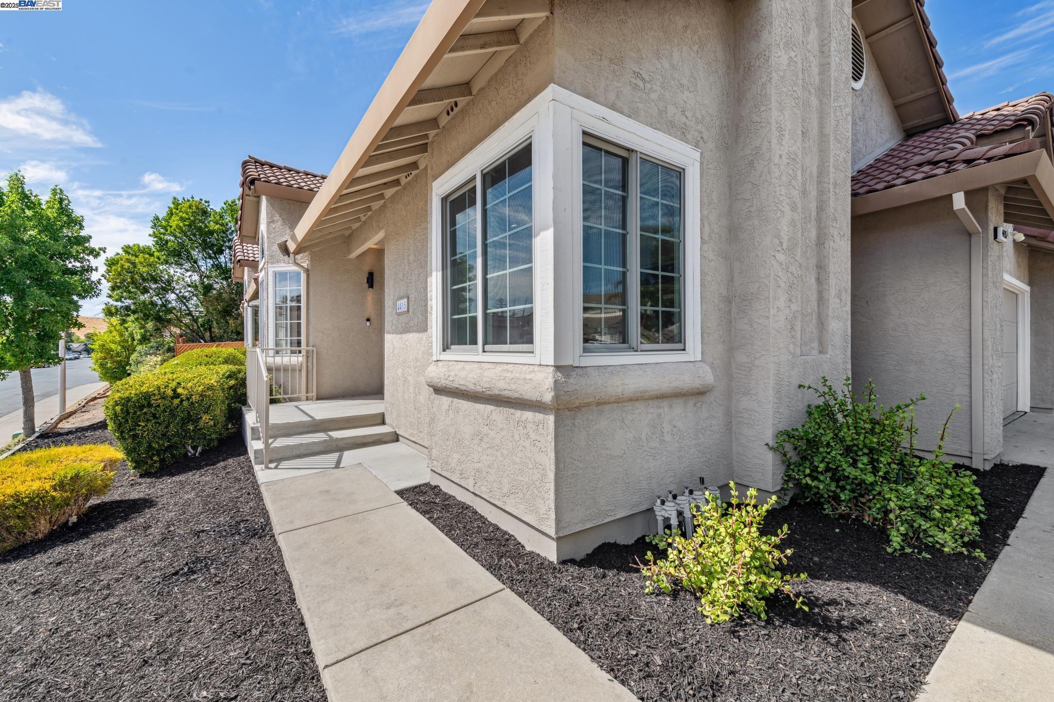 4415 Folsom Dr