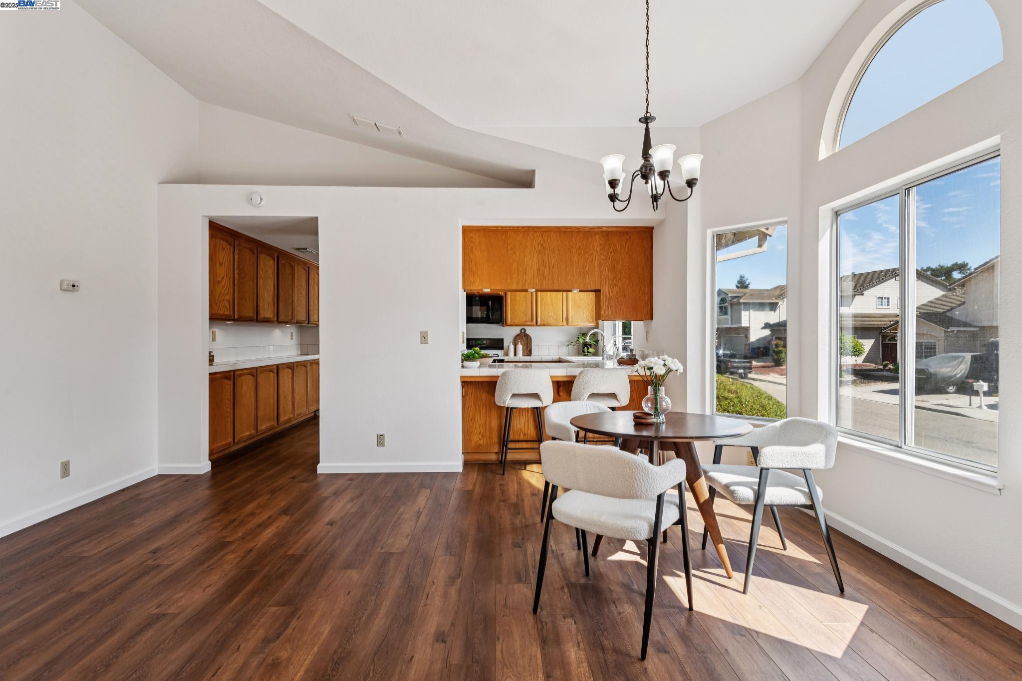 4415 Folsom Dr