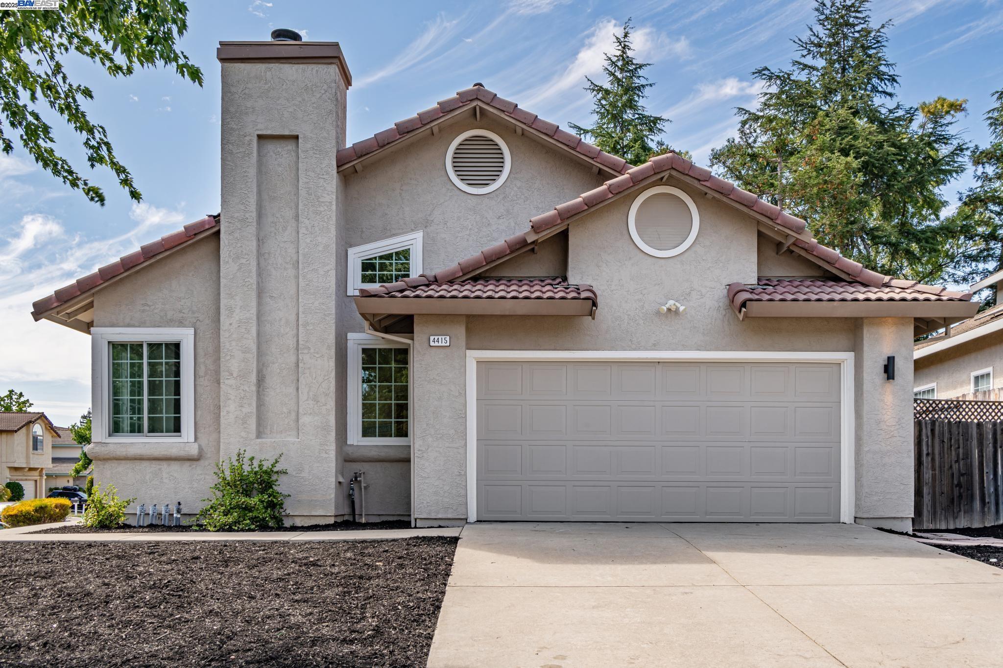 4415 Folsom Dr
