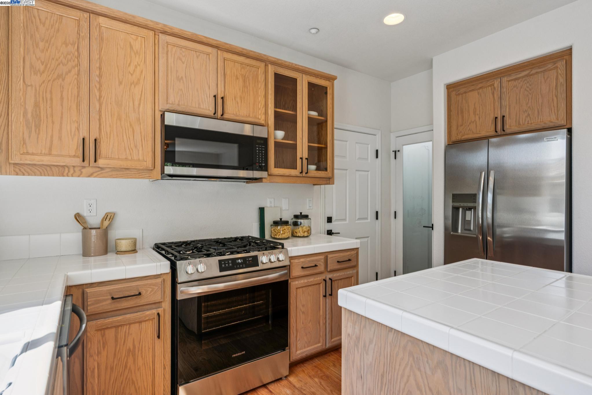 5929 Linwood Cmn