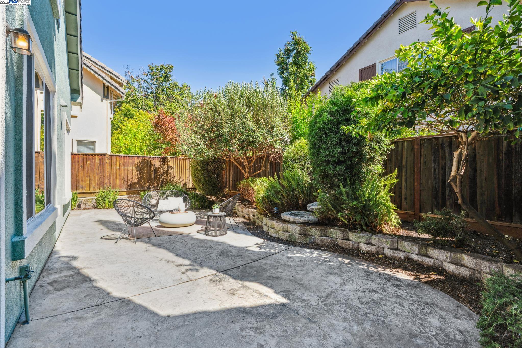 5929 Linwood Cmn