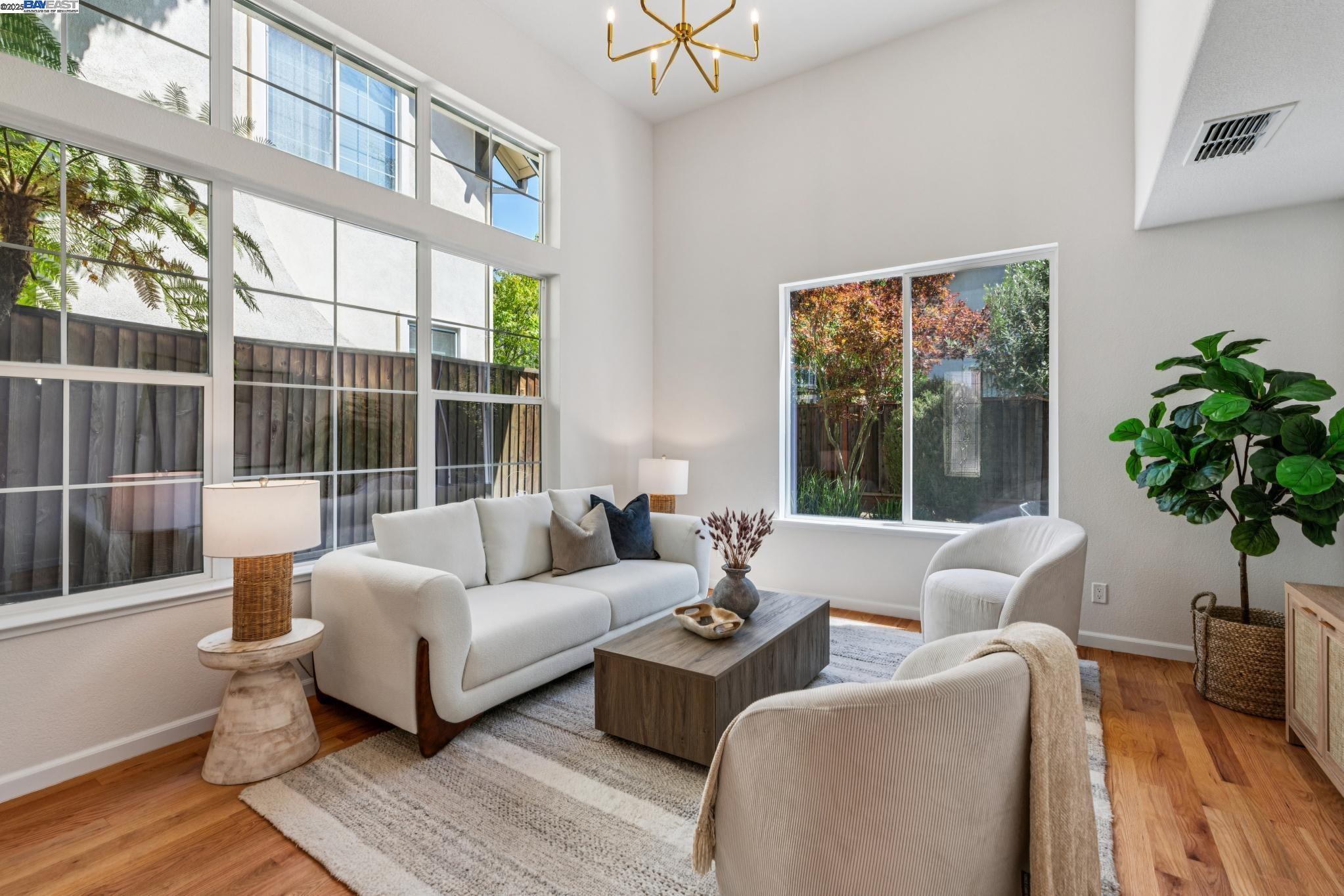 5929 Linwood Cmn