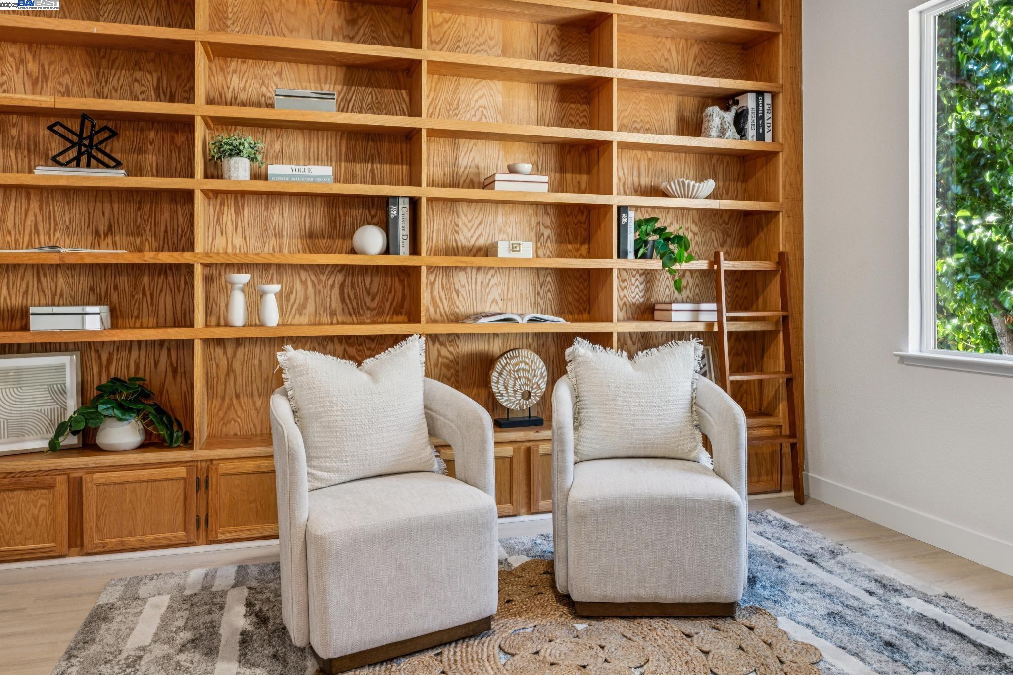 5929 Linwood Cmn