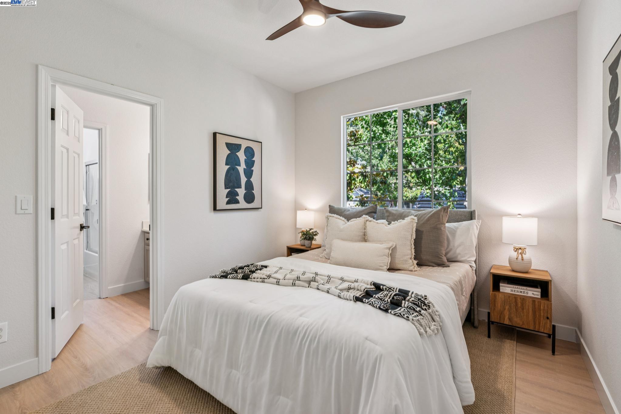 5929 Linwood Cmn