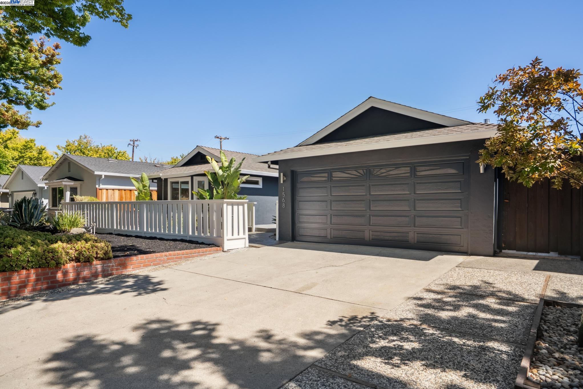 1568 Willowgate Dr