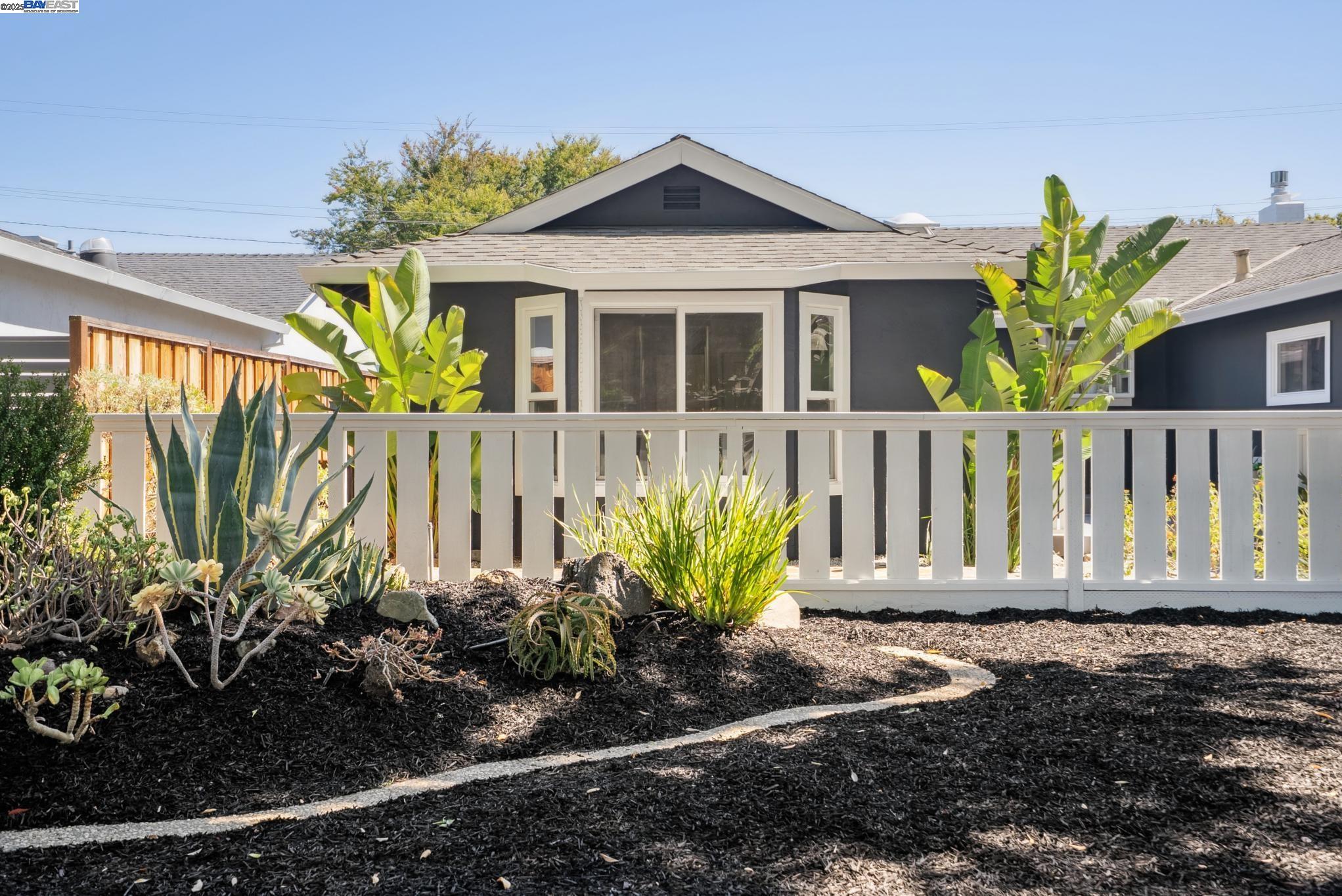 1568 Willowgate Dr