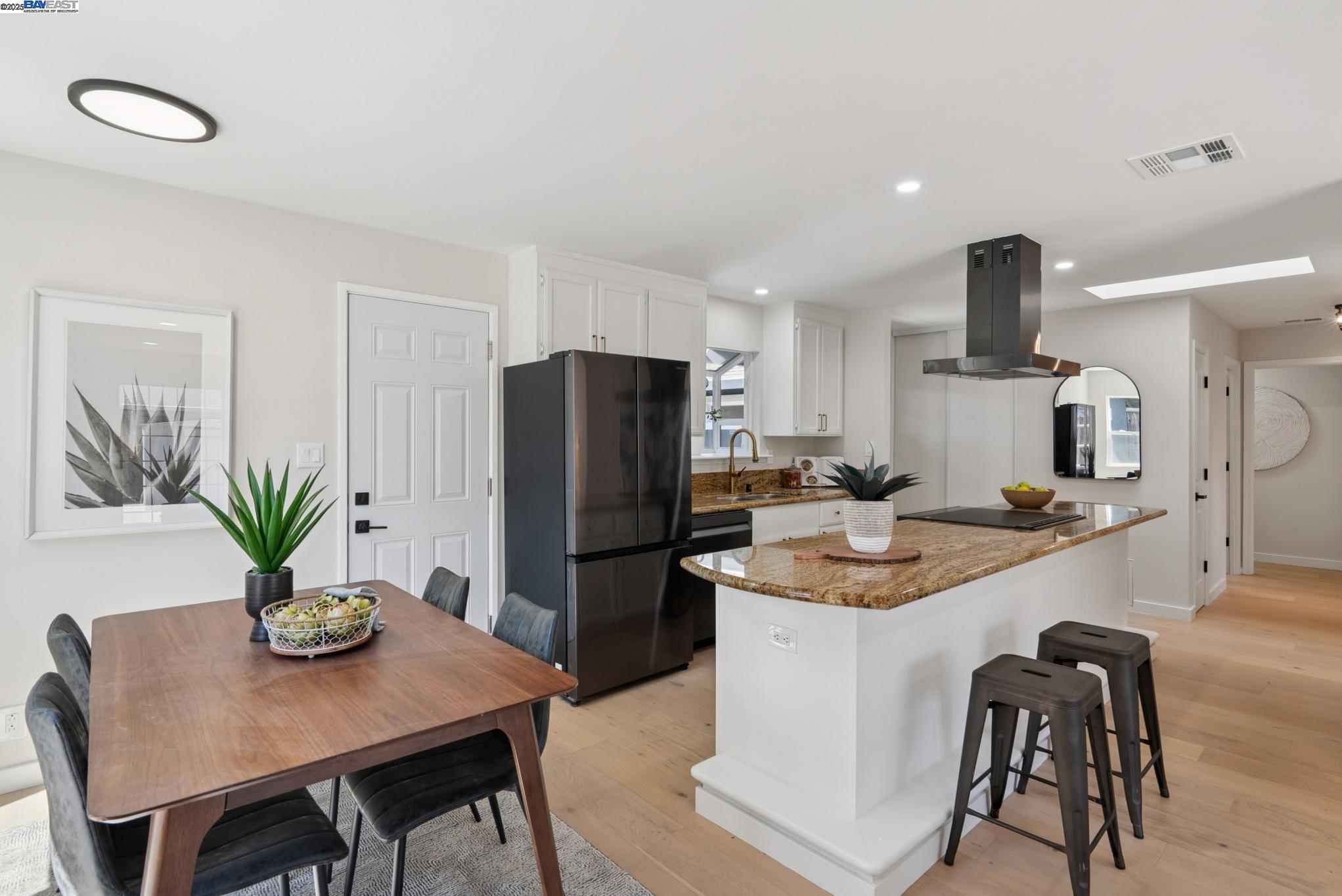 1568 Willowgate Dr