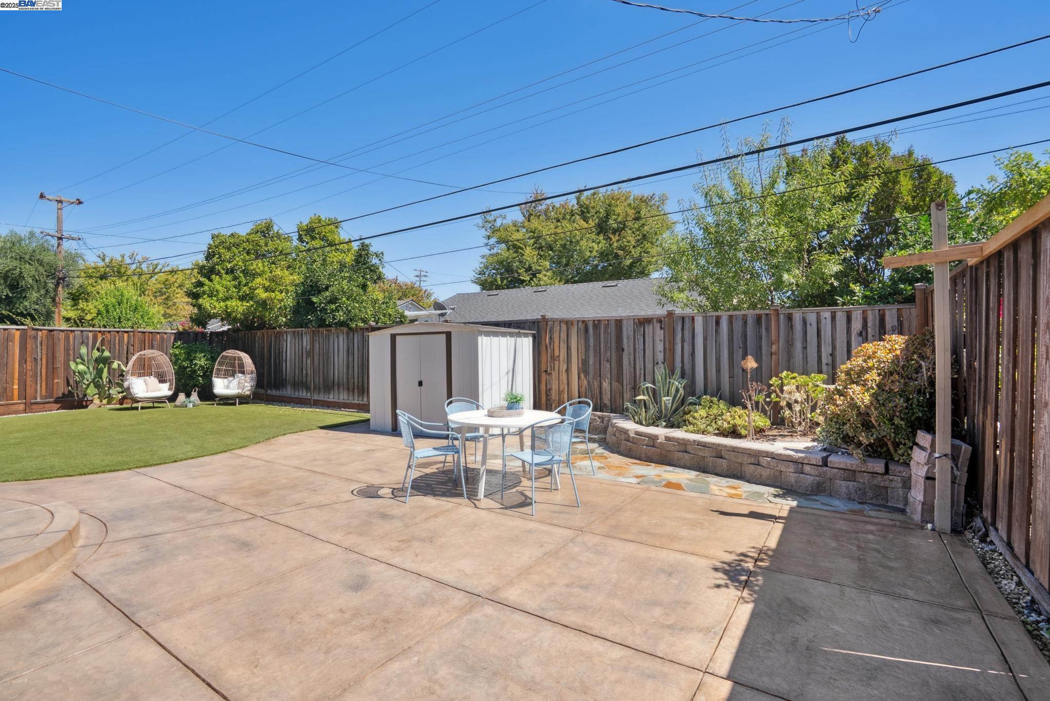 1568 Willowgate Dr