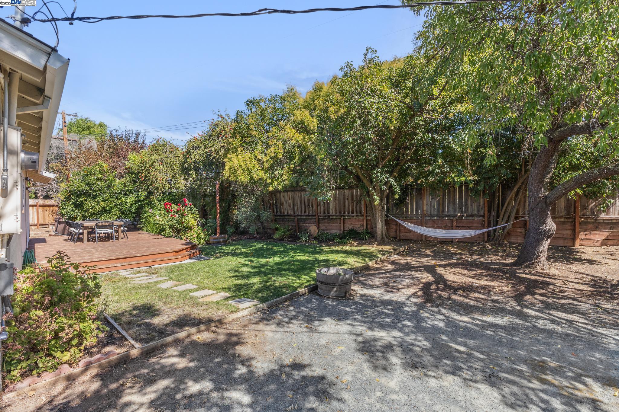 4302 Carter Ct