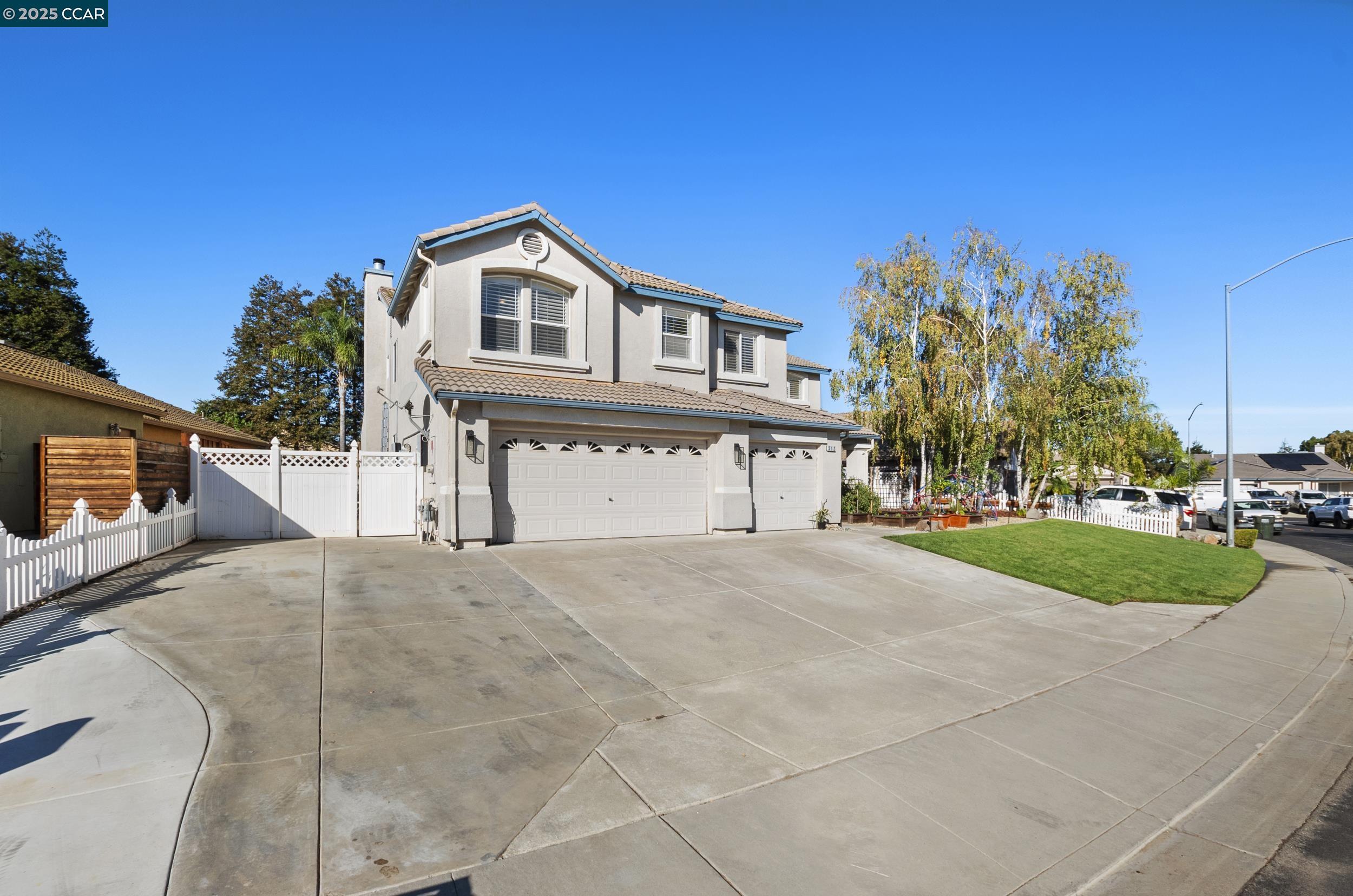 512 Whitehall Ct