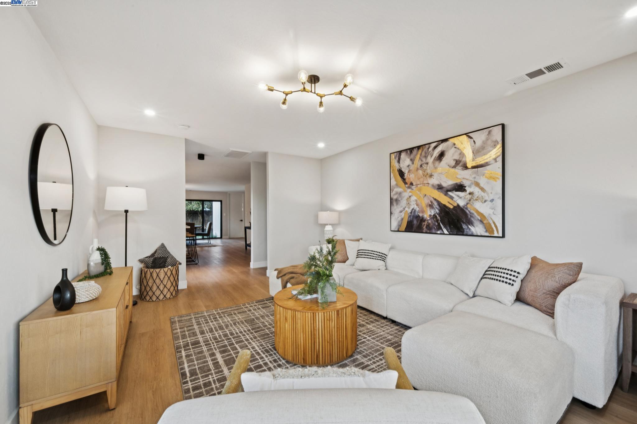 6740 Normandy Dr