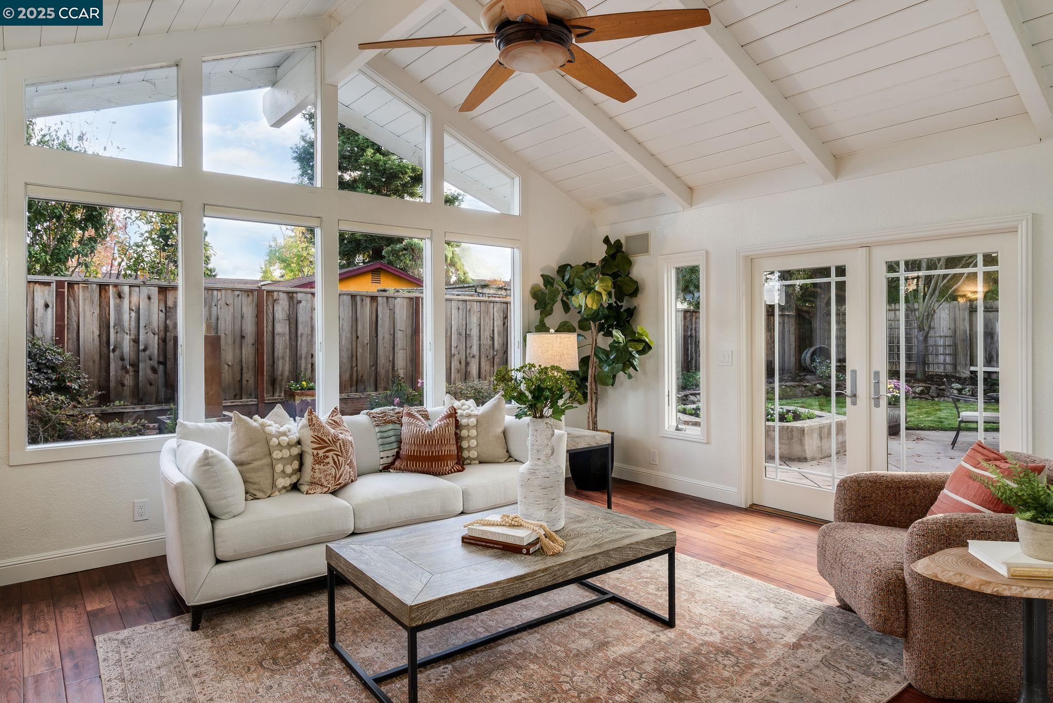 2828 Aptos Way