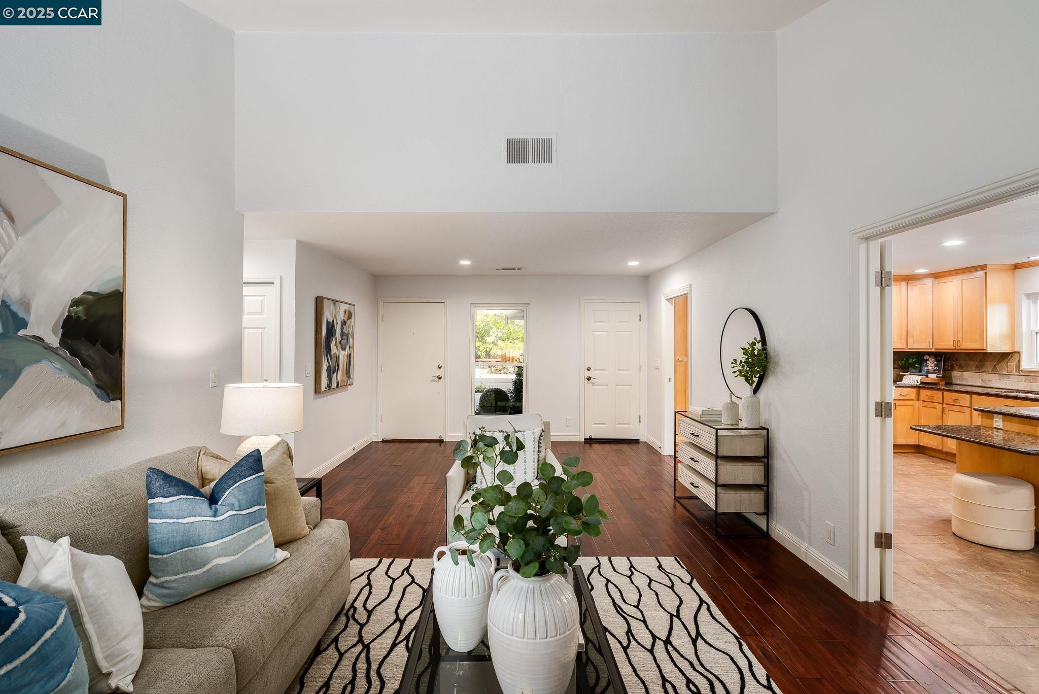 2828 Aptos Way