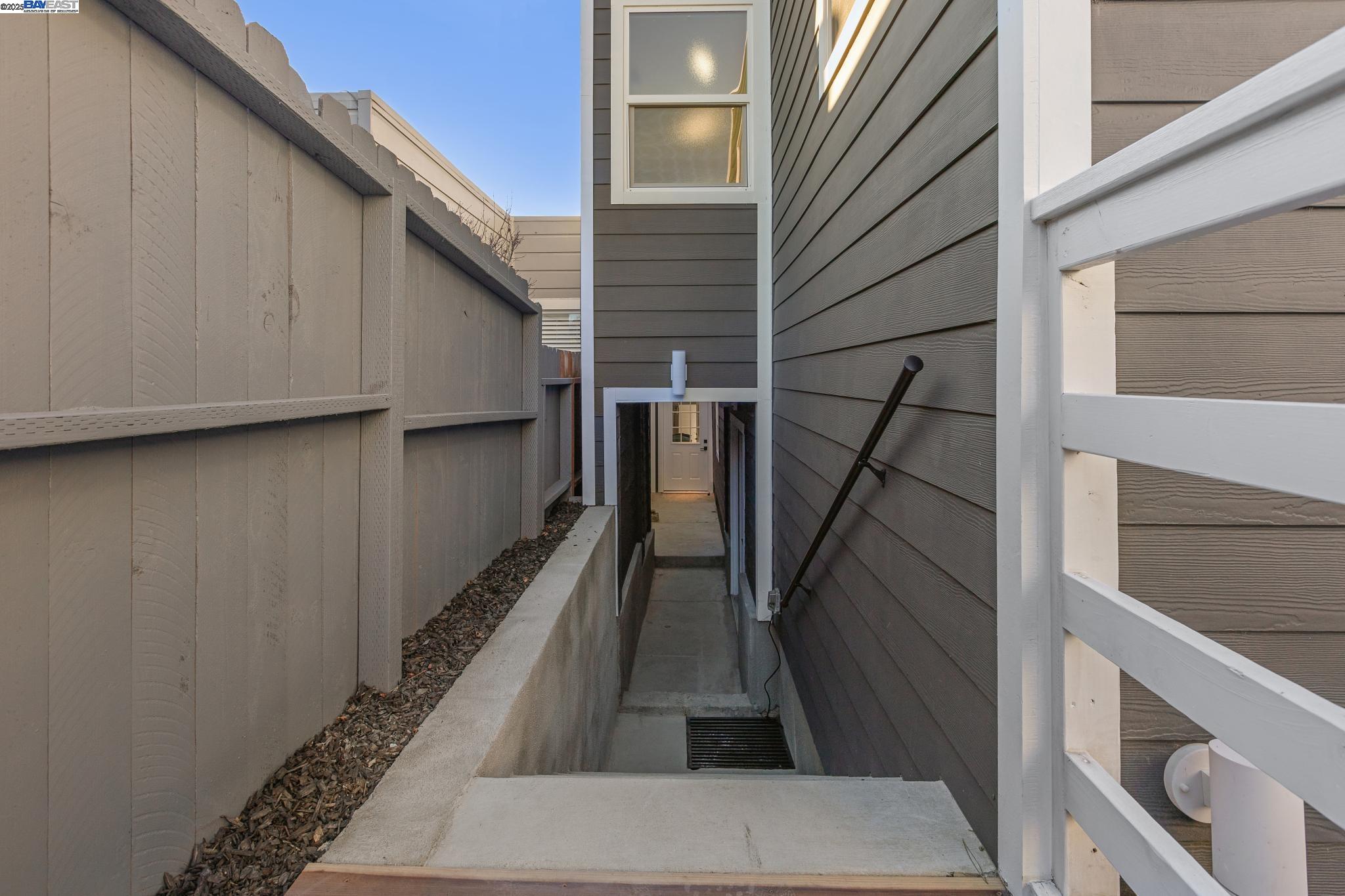 412 43Rd Ave