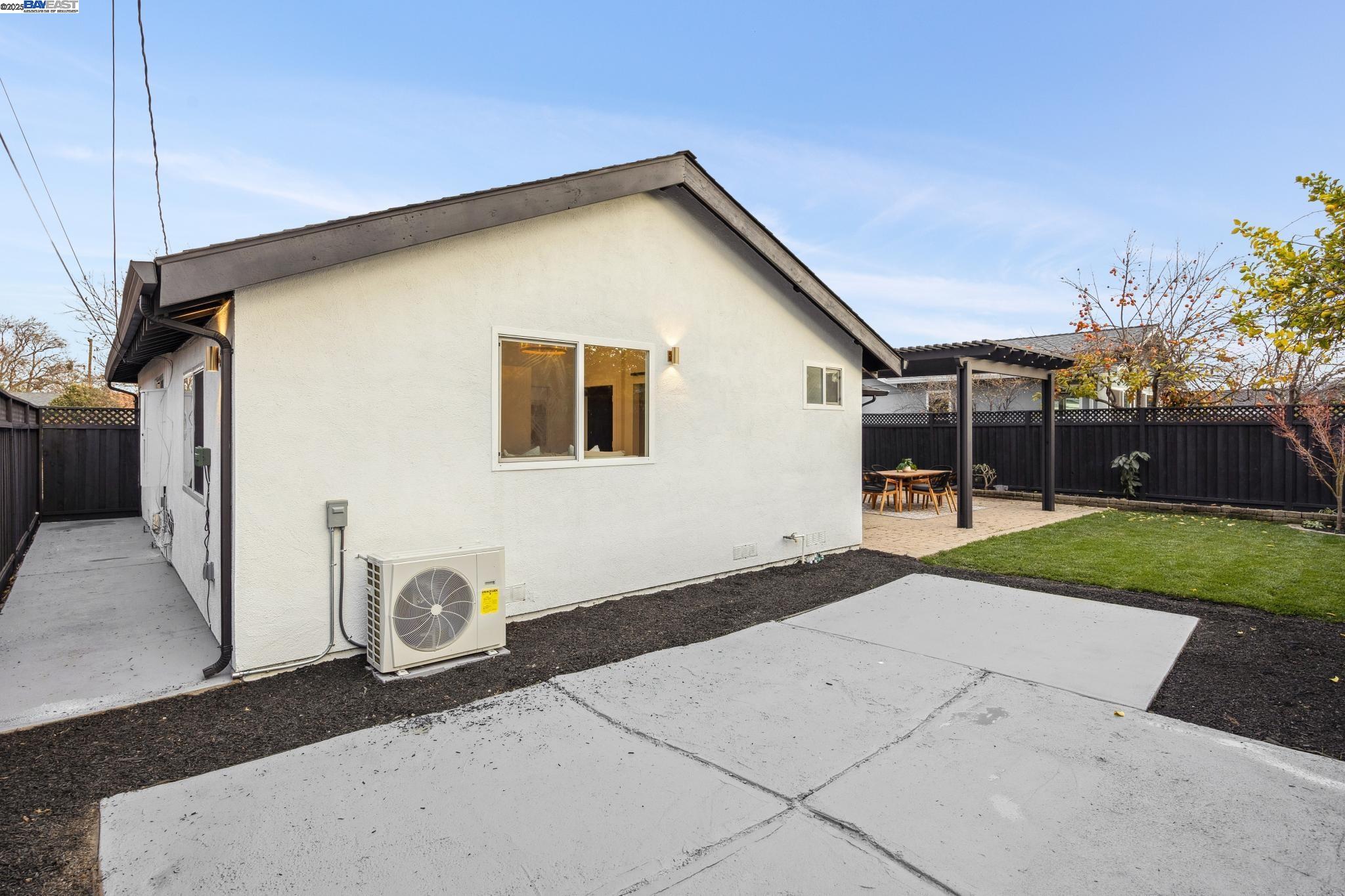 10777 W Estates Dr