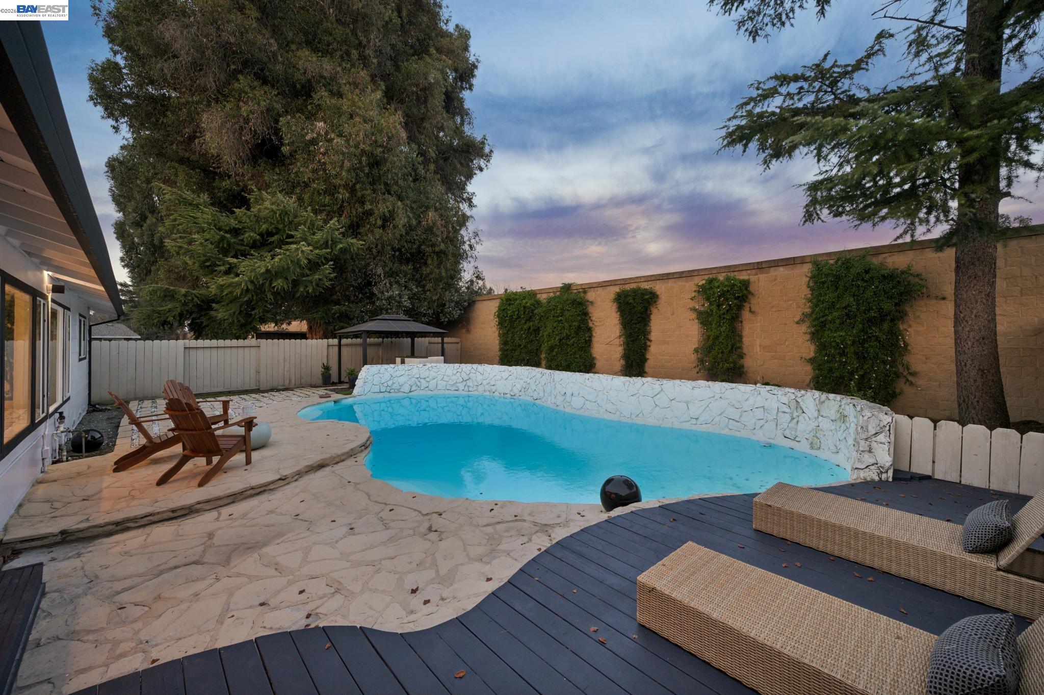 7333 Tulipwood Cir