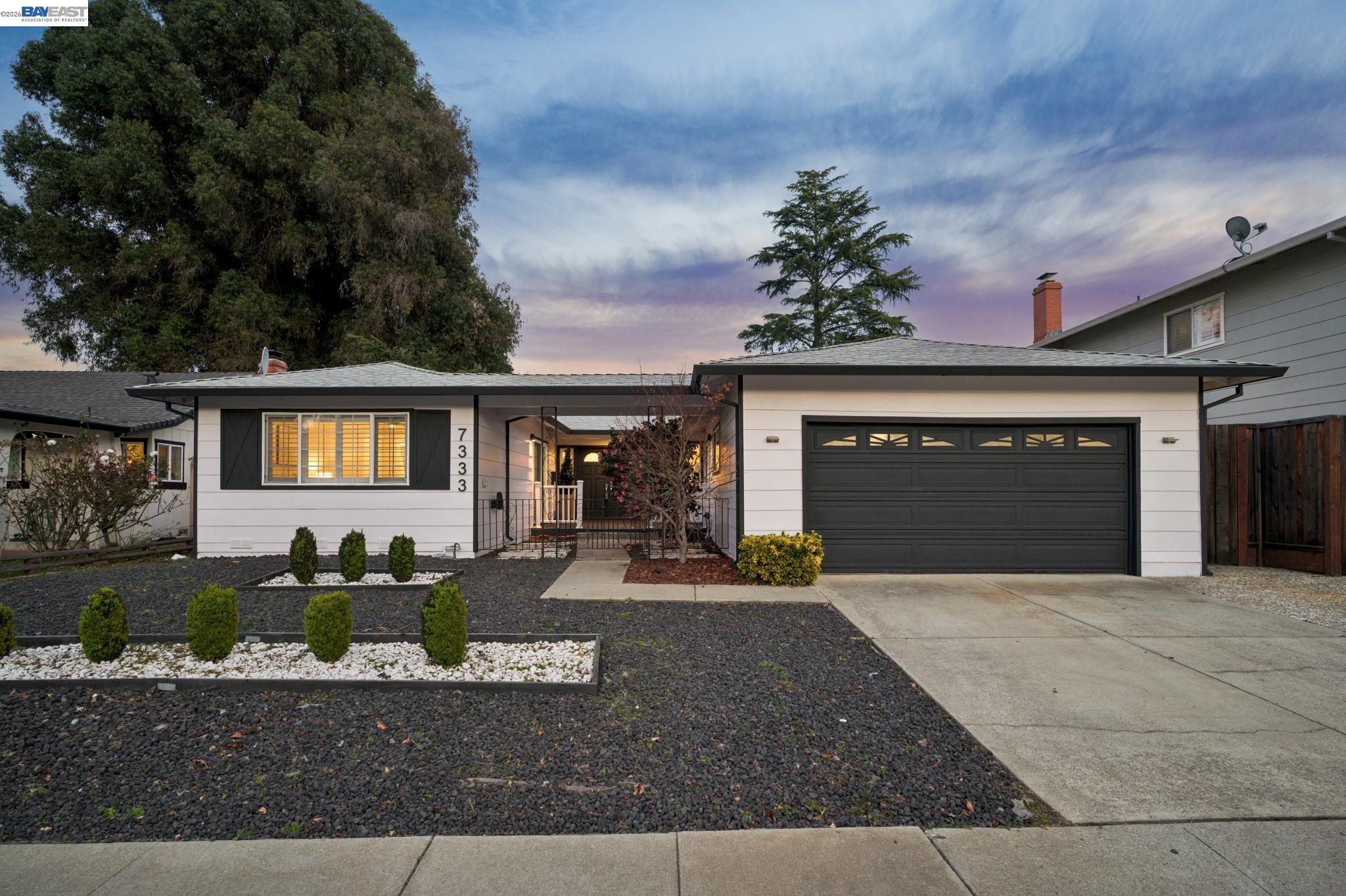 7333 Tulipwood Cir