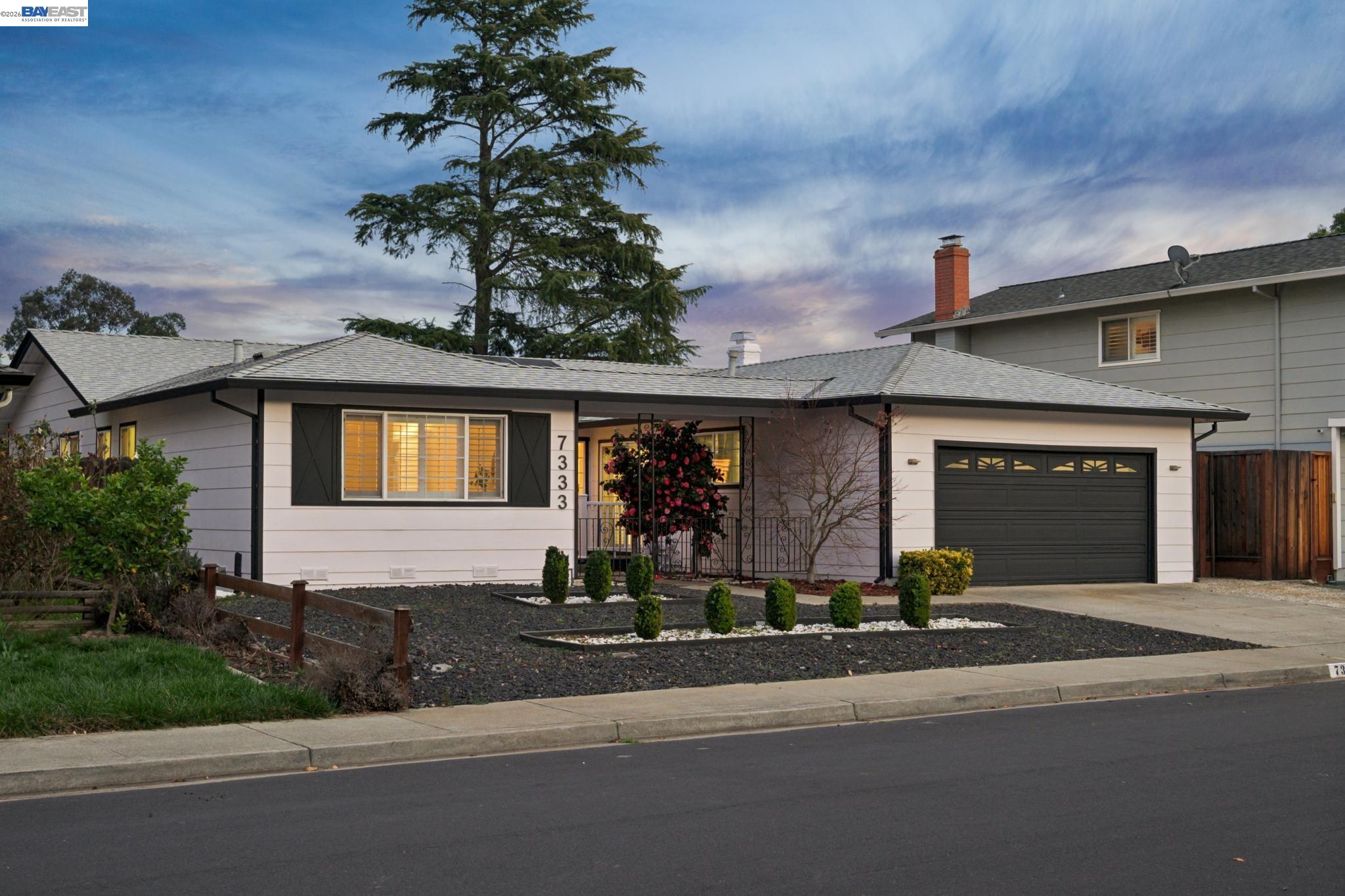 7333 Tulipwood Cir