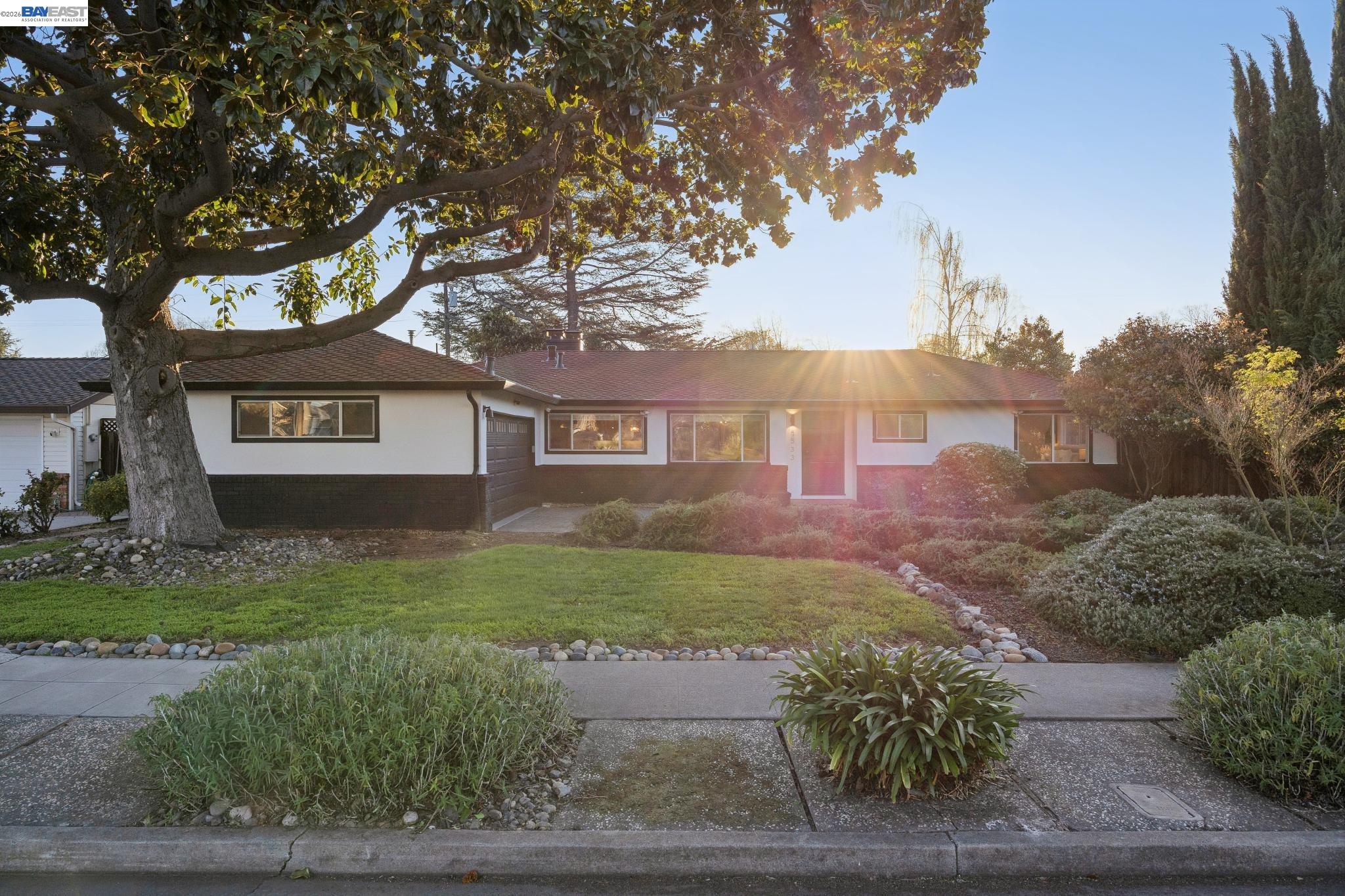 2533 Richland Ave