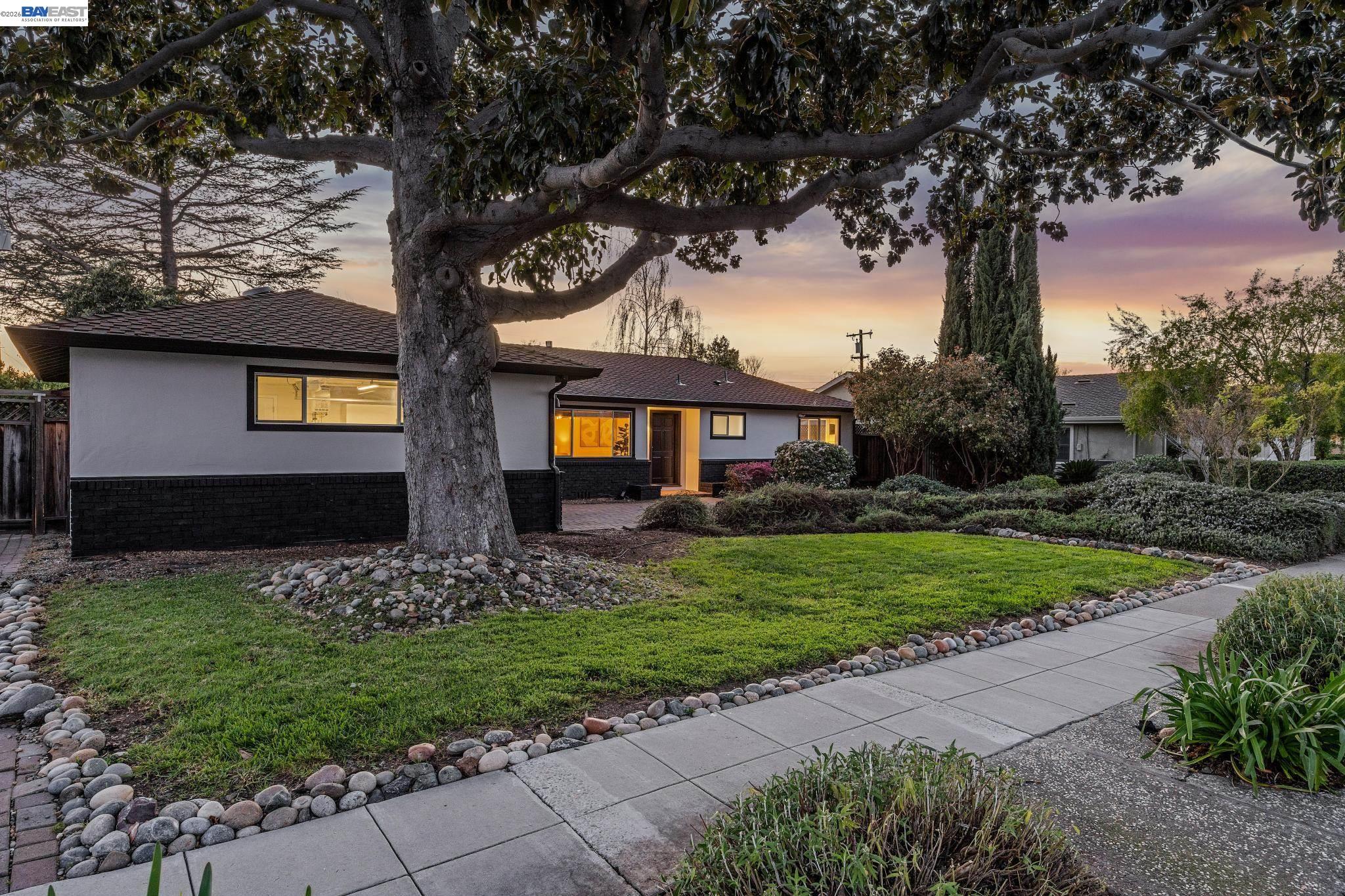 2533 Richland Ave